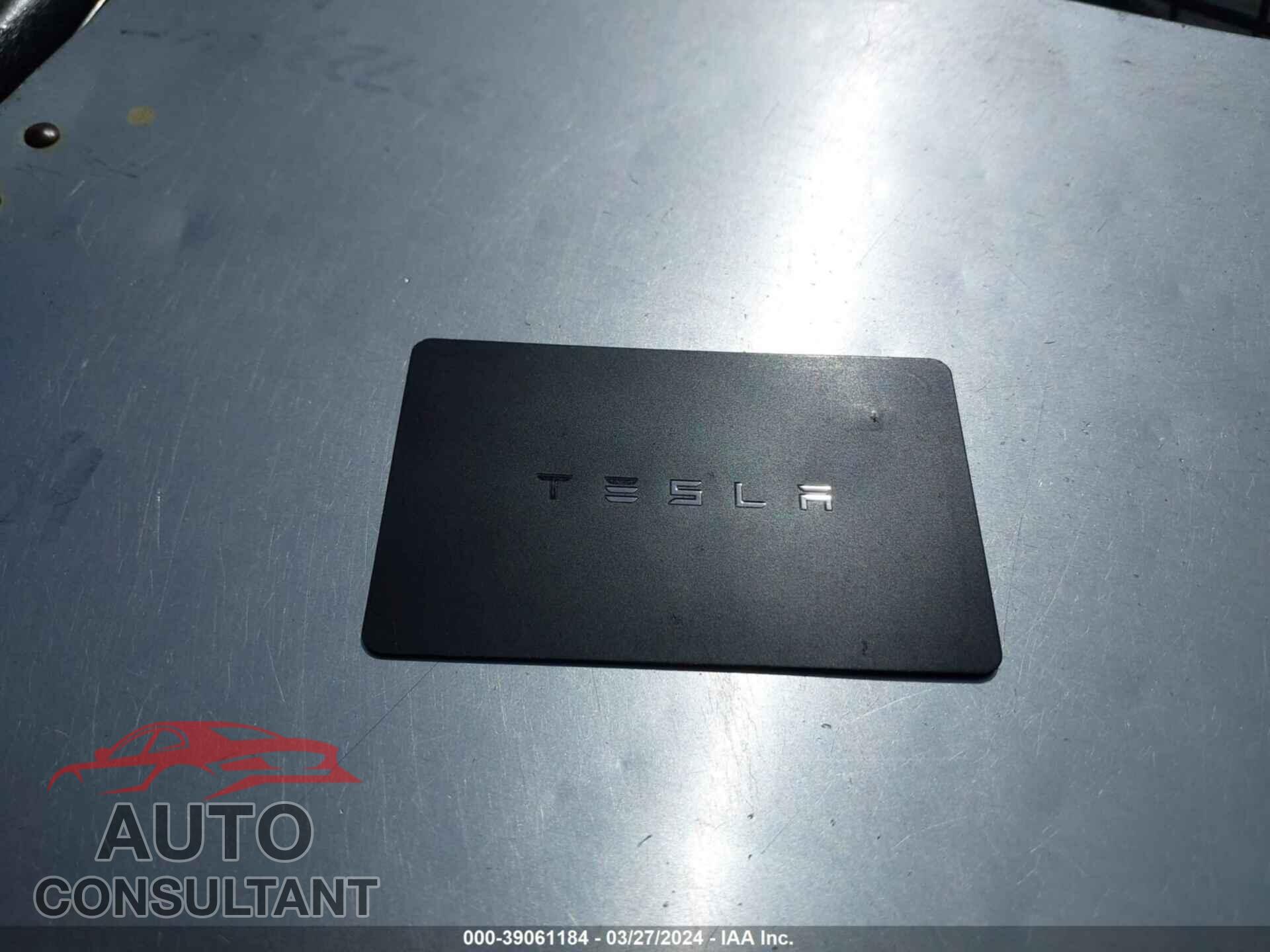 TESLA MODEL 3 2019 - 5YJ3E1EA6KF410067