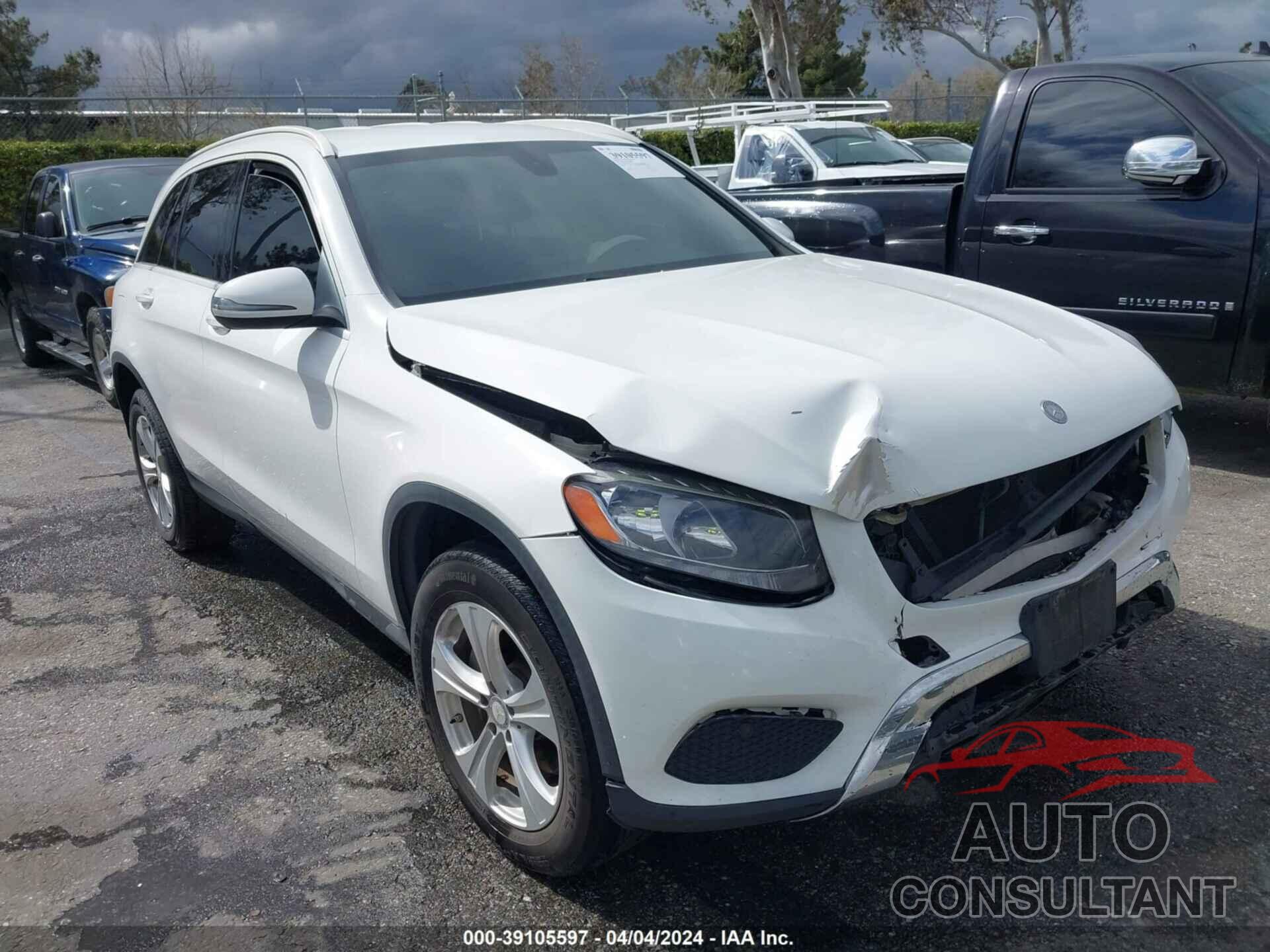 MERCEDES-BENZ GLC 300 2017 - WDC0G4JB4HF132152