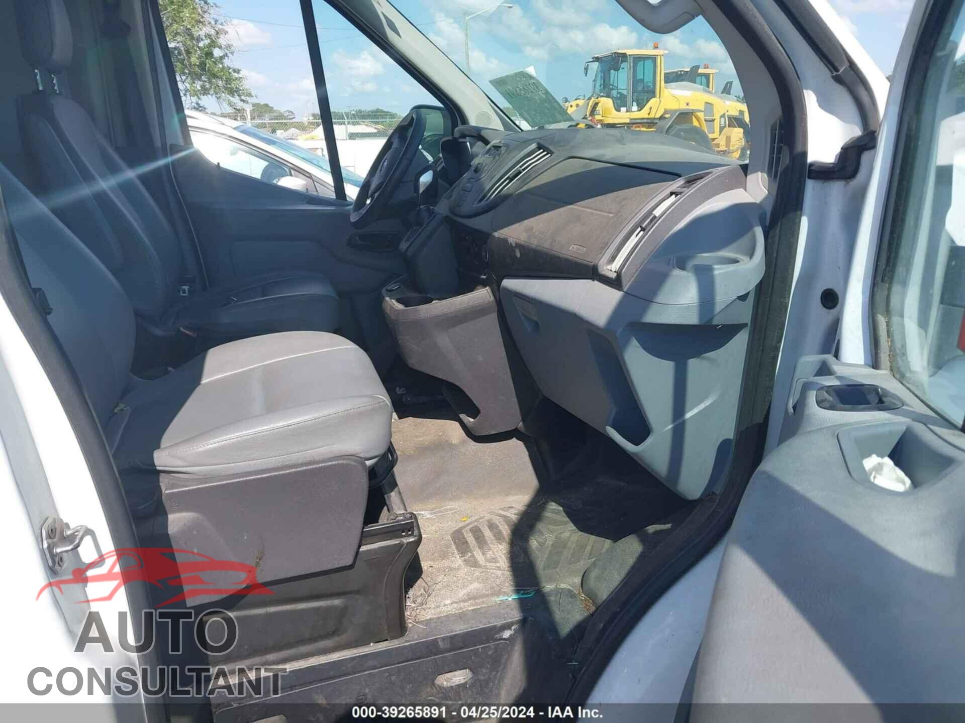 FORD TRANSIT 2017 - 1FTYR2CM5HKA95934