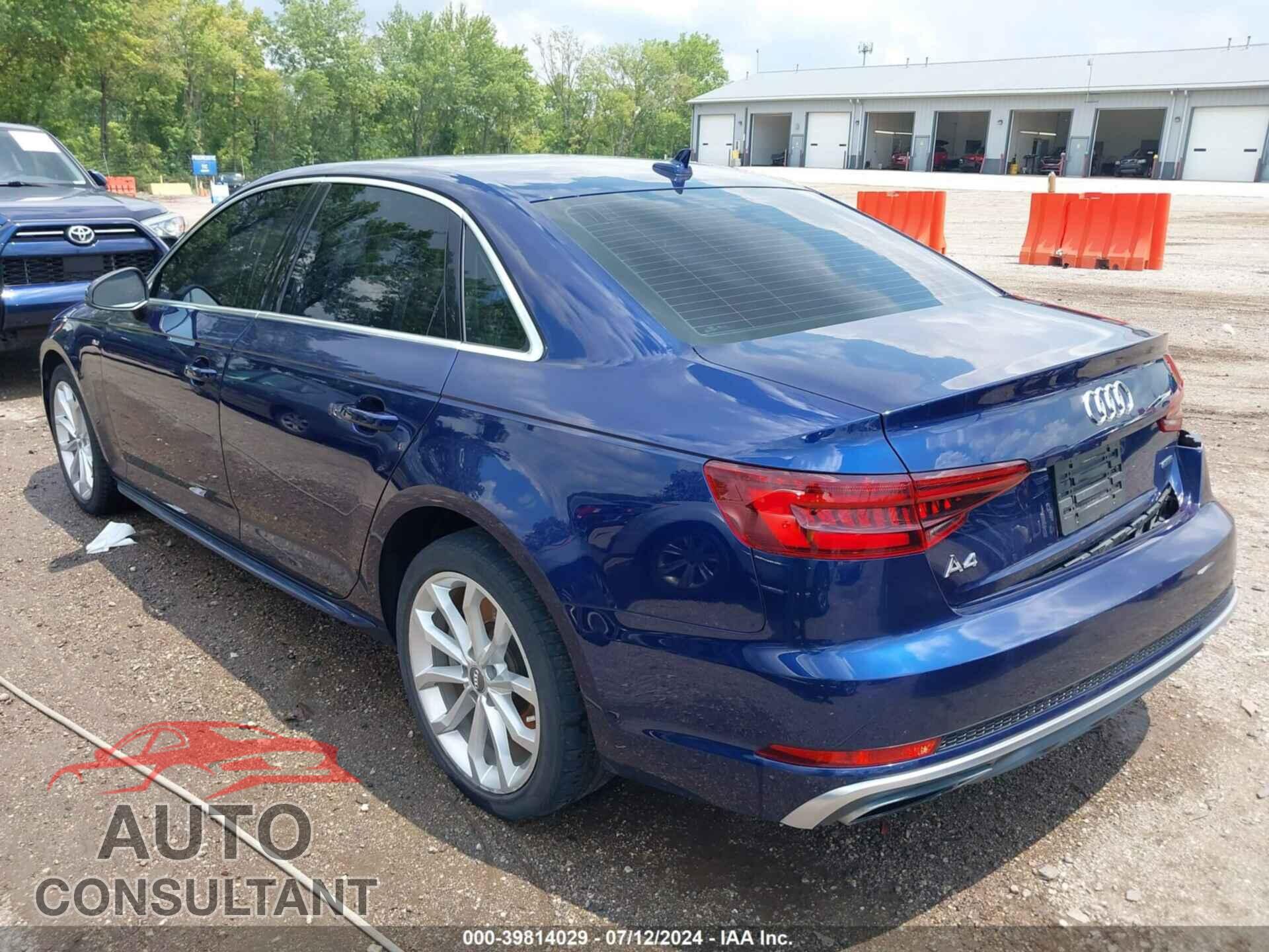 AUDI A4 2019 - WAUDNAF48KN019501