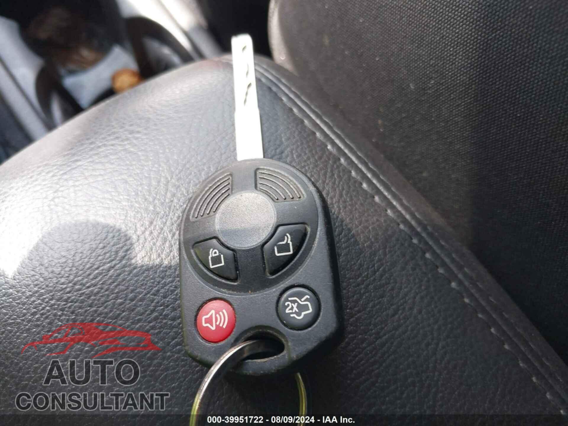 FORD FOCUS 2016 - 1FADP3F23GL392347