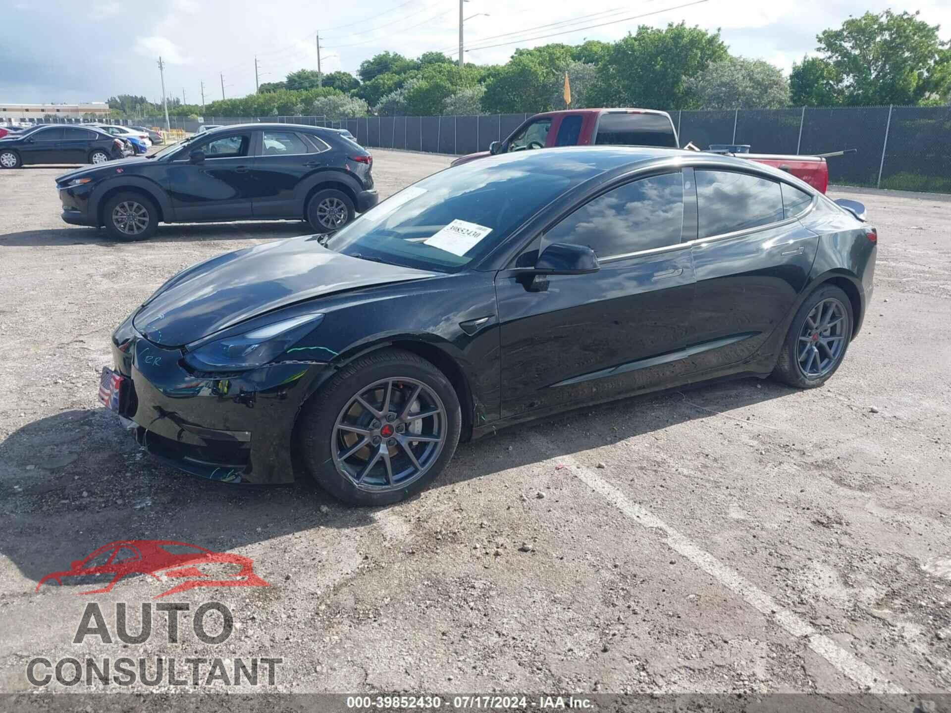 TESLA MODEL 3 2023 - 5YJ3E1EB6PF592871