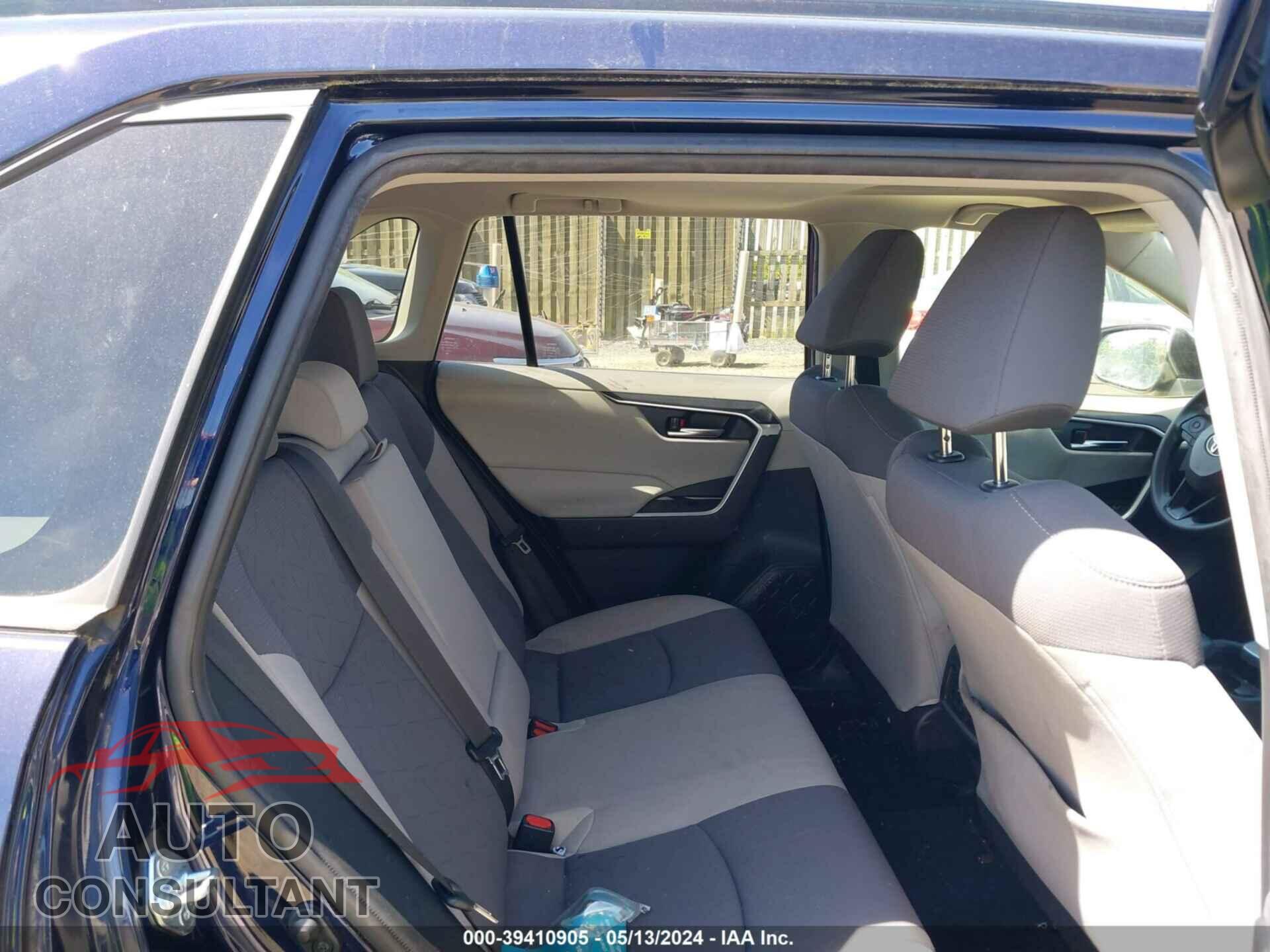 TOYOTA RAV4 2019 - JTMP1RFV8KD514497