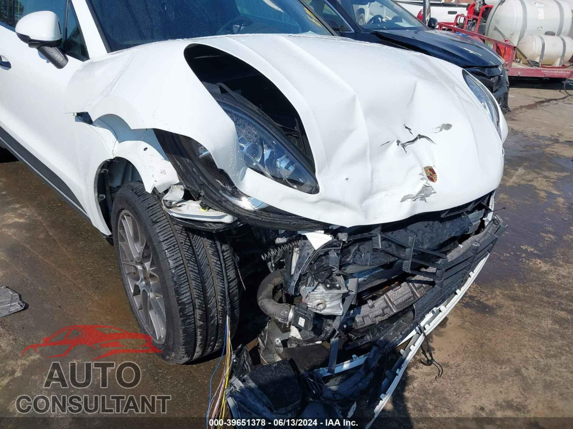 PORSCHE MACAN 2018 - WP1AA2A51JLB23764