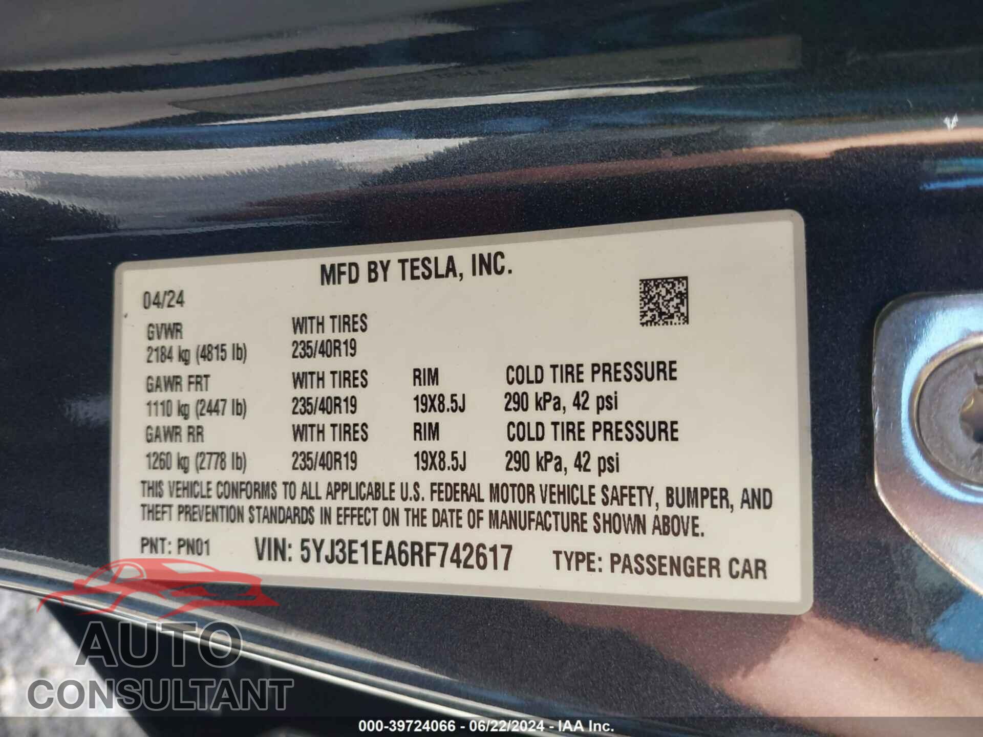 TESLA MODEL 3 2024 - 5YJ3E1EA6RF742617