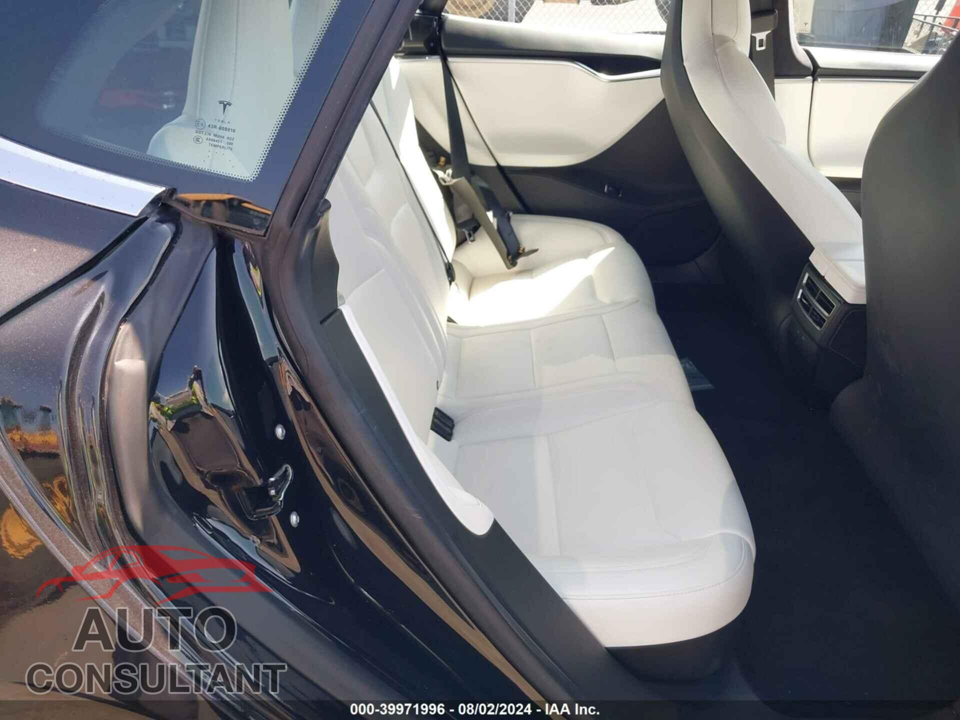 TESLA MODEL S 2017 - 5YJSA1E22HF224647
