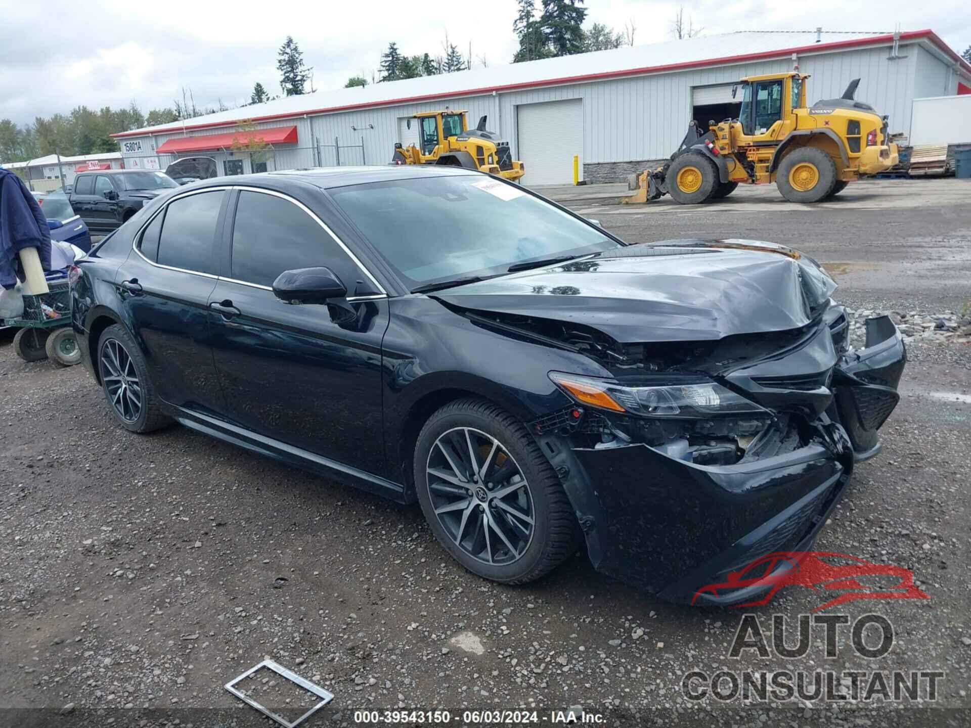 TOYOTA CAMRY 2022 - 4T1T11AK4NU643625