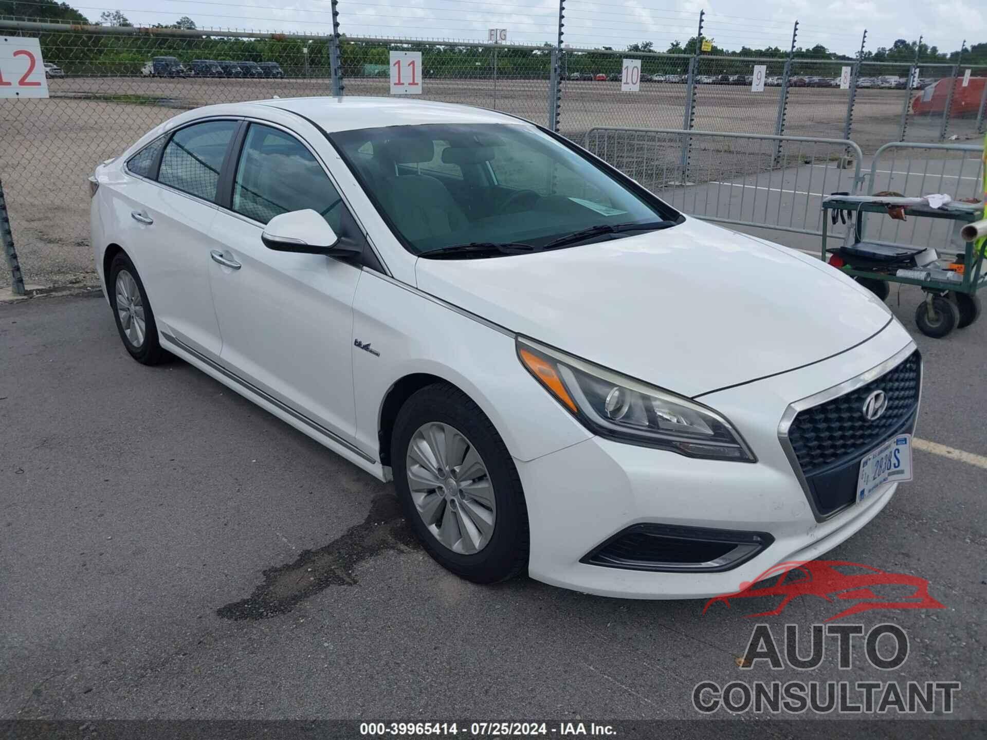 HYUNDAI SONATA HYBRID 2016 - KMHE24L1XGA039187