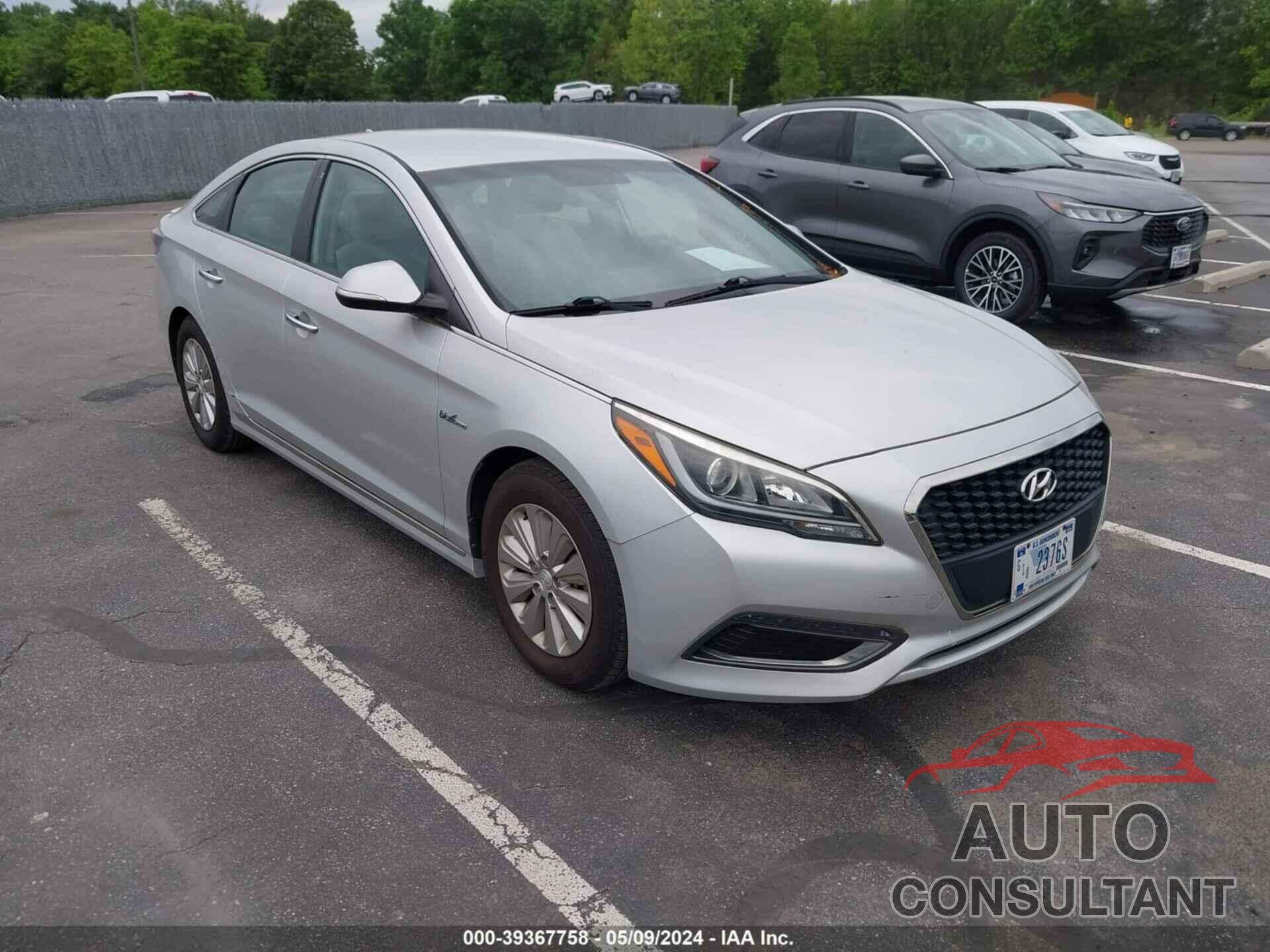 HYUNDAI SONATA 2016 - KMHE24L13GA040486