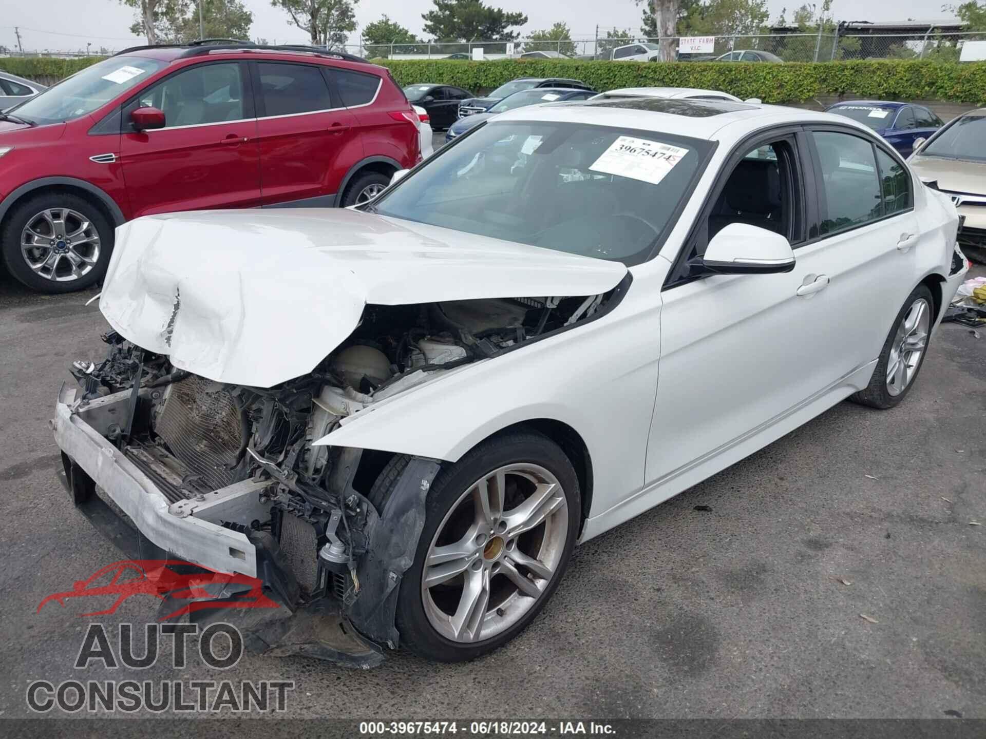 BMW 328I 2013 - WBA3C1C5XDF435464