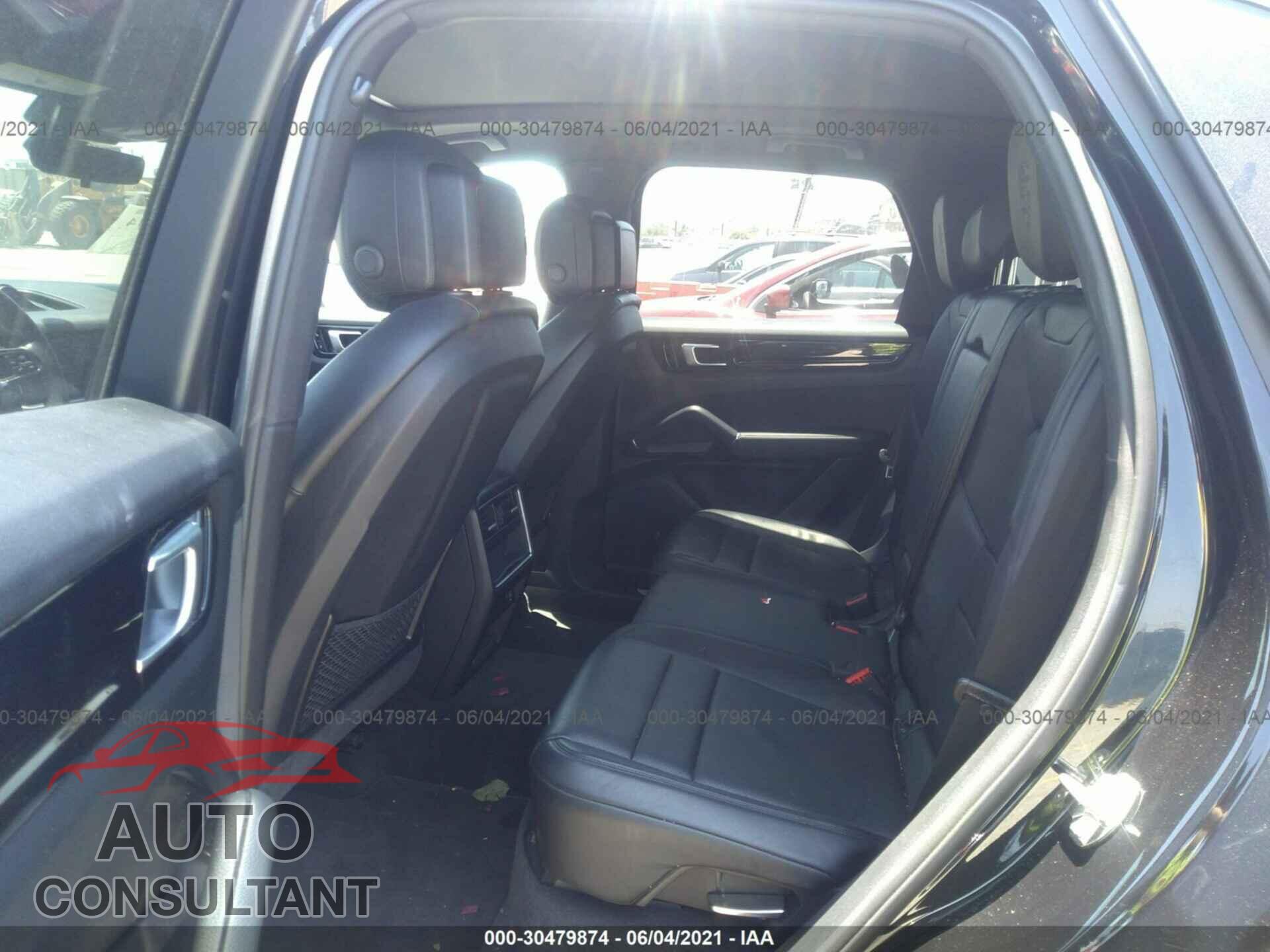 PORSCHE CAYENNE 2019 - WP1AA2AY1KDA06837