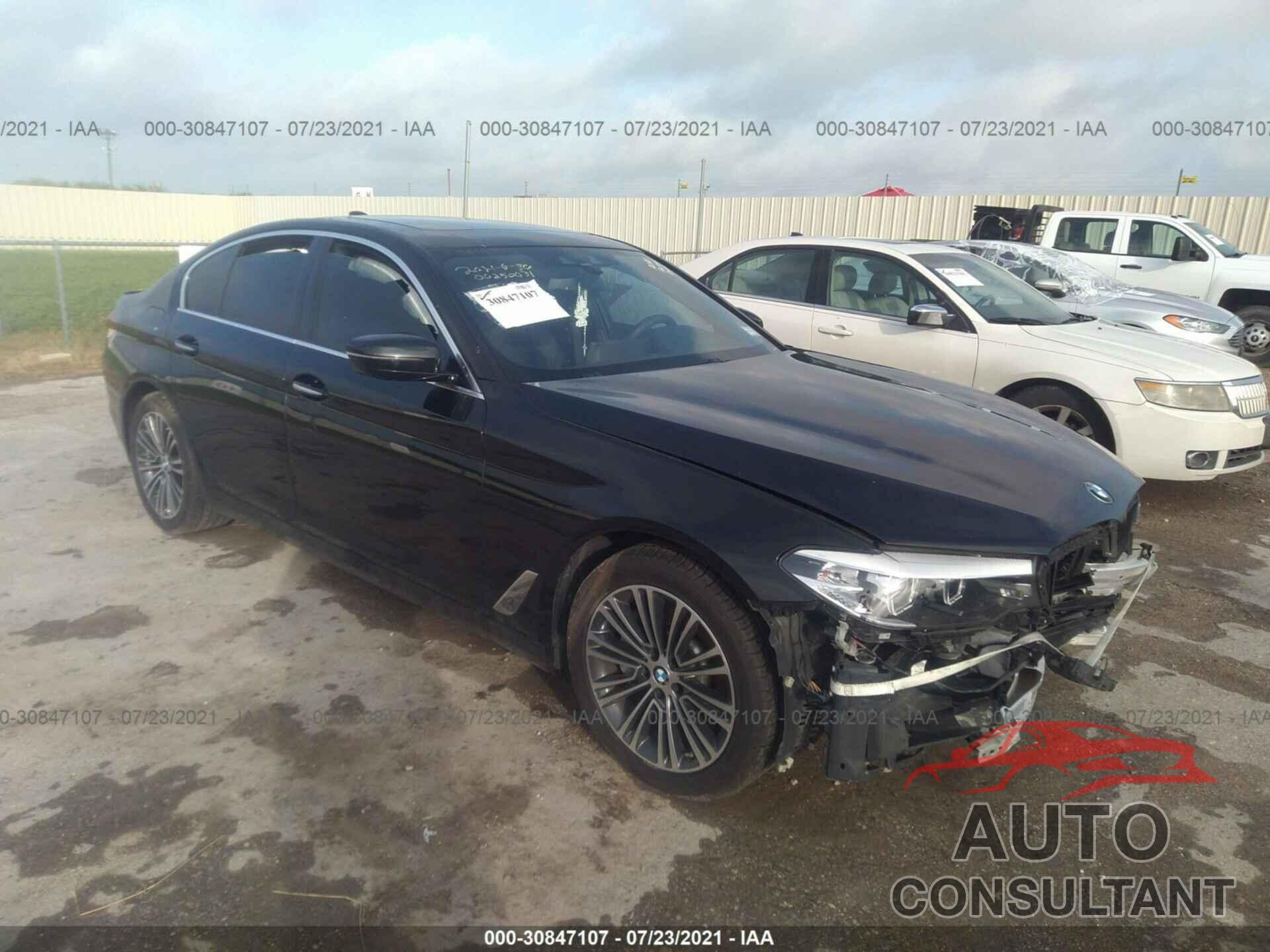 BMW 5 SERIES 2018 - WBAJA5C56JG899944