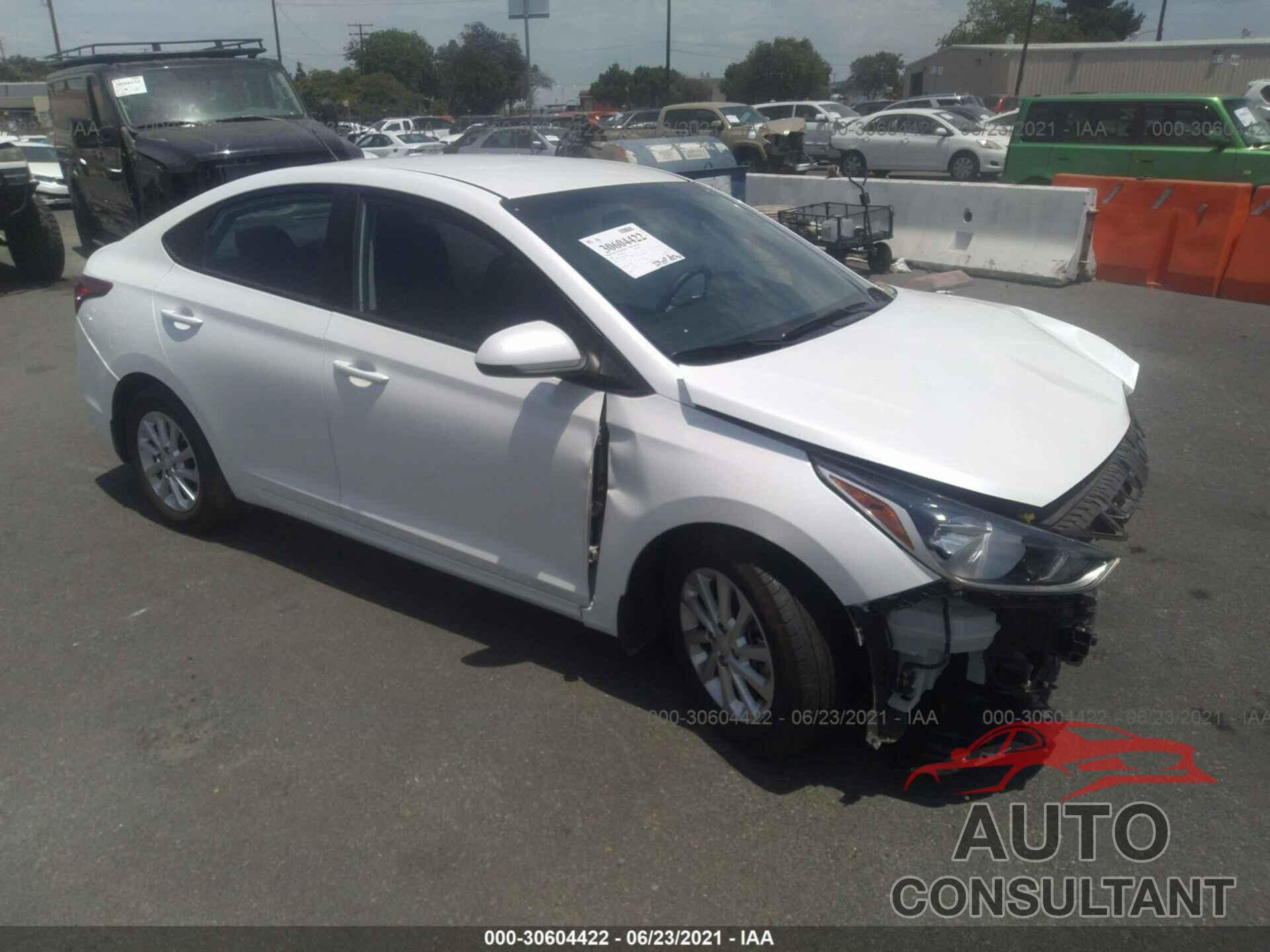 HYUNDAI ACCENT 2018 - 3KPC24A39JE031828