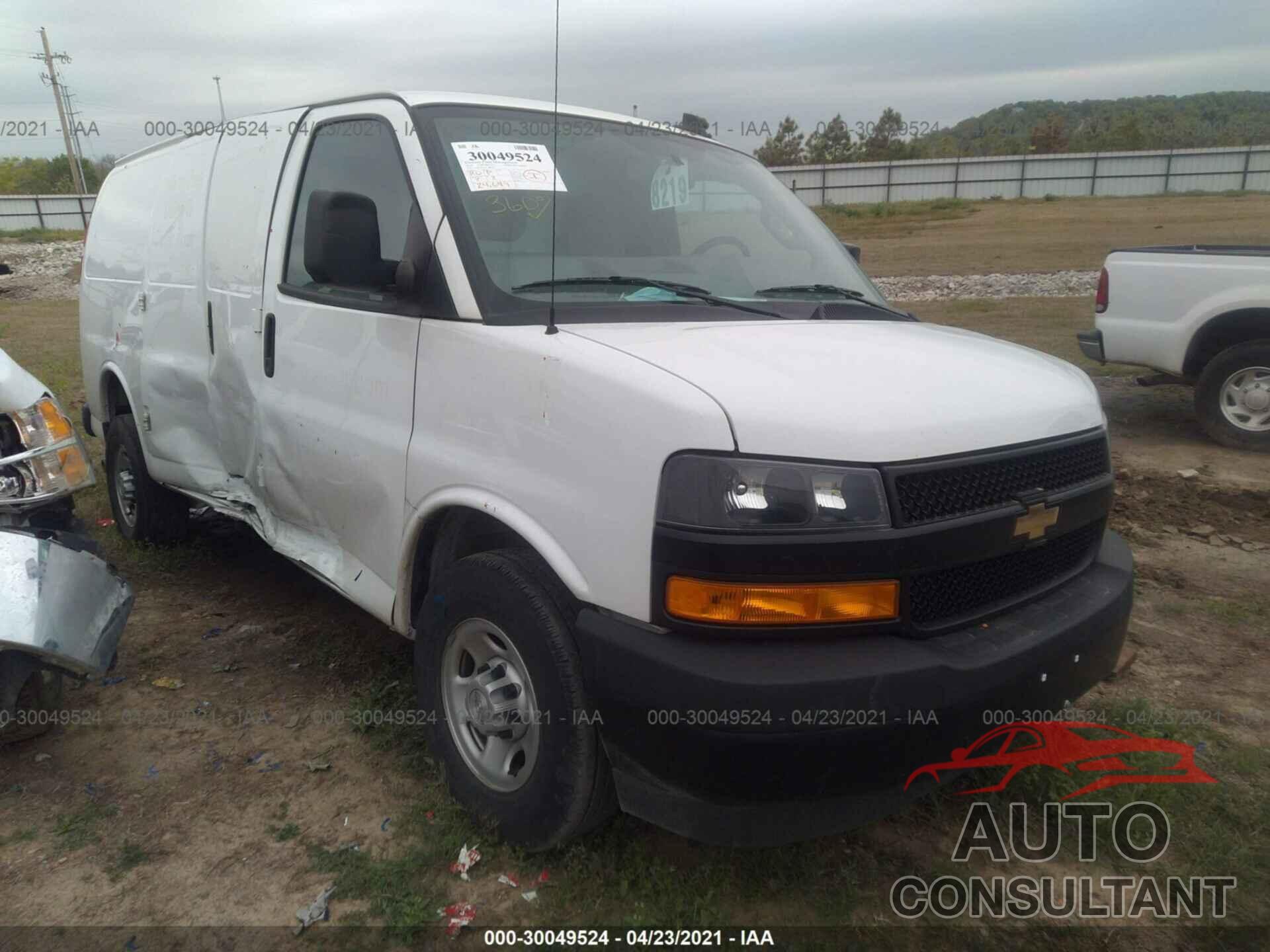 CHEVROLET EXPRESS CARGO VAN 2018 - 1GCWGAFP2J1286445