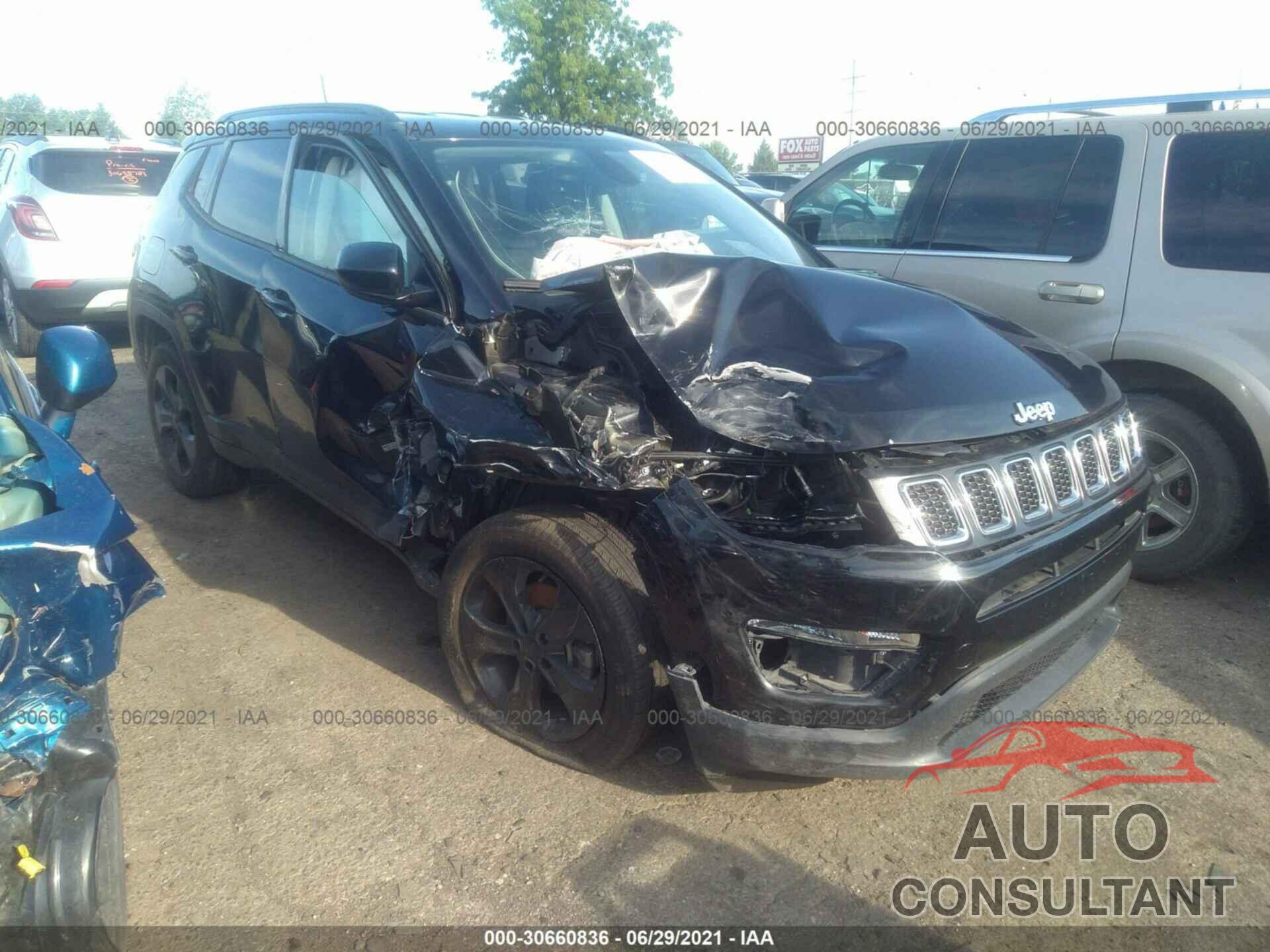 JEEP COMPASS 2018 - 3C4NJDBB7JT395209
