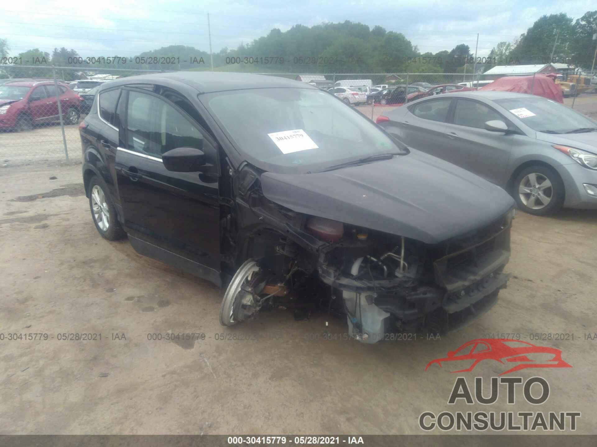 FORD ESCAPE 2019 - 1FMCU9GD9KUA15425
