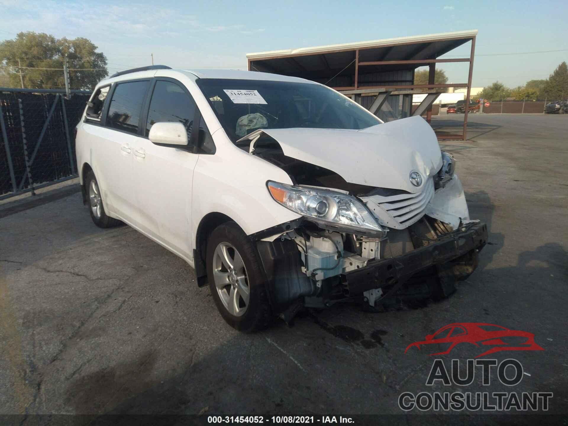 TOYOTA SIENNA 2016 - 5TDKK3DC3GS710672