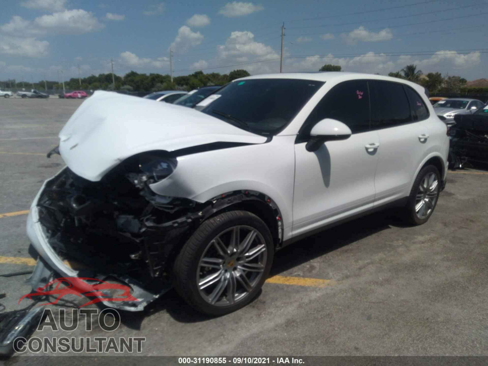 PORSCHE CAYENNE 2018 - WP1AA2A20JKA03028