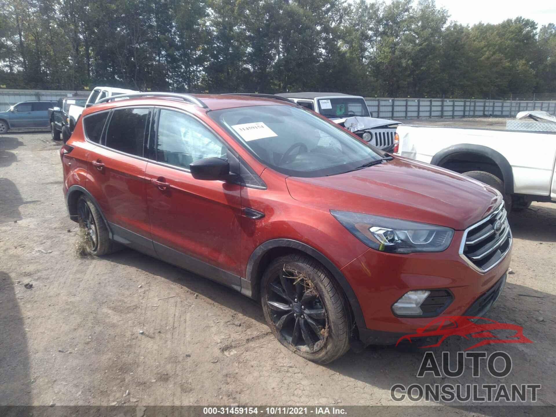 FORD ESCAPE 2019 - 1FMCU0GD8KUB53789