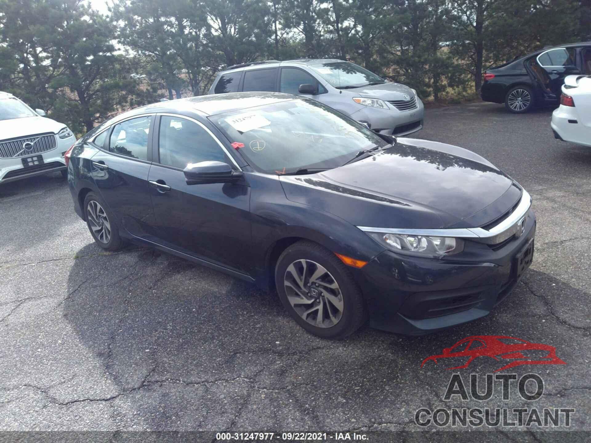 HONDA CIVIC SEDAN 2018 - 2HGFC2F78JH516087