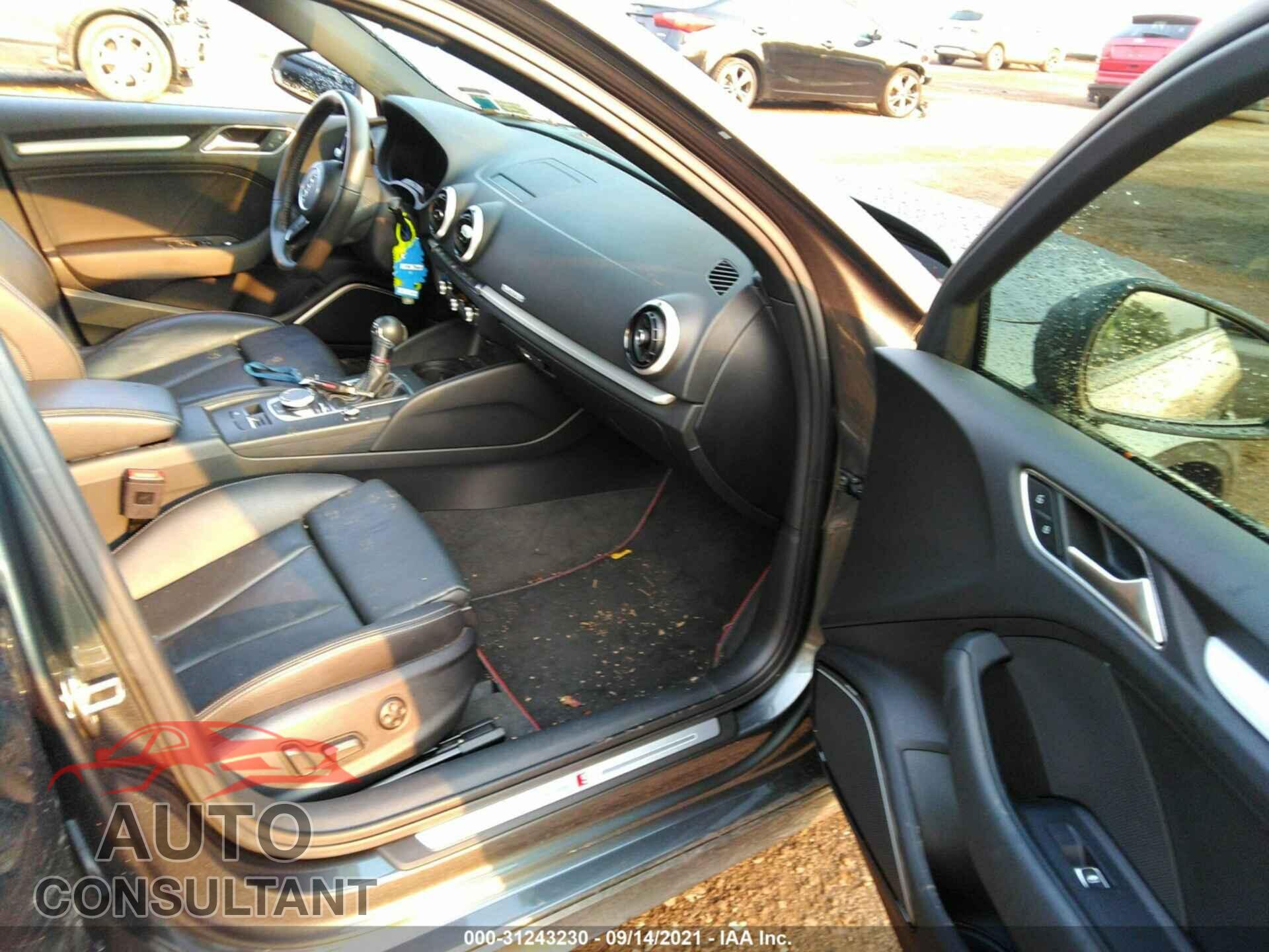 AUDI S3 2018 - WAUB1GFF8J1037154