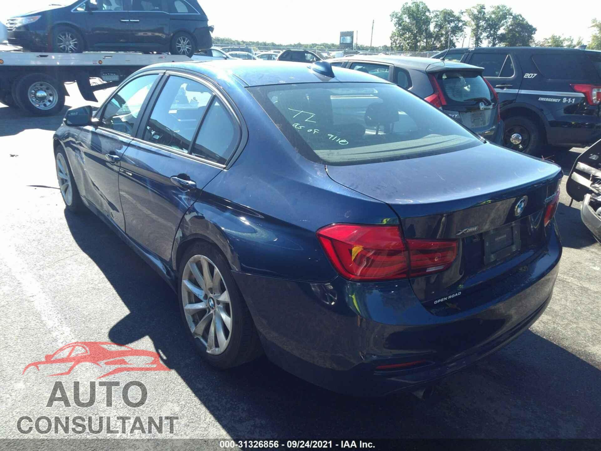 BMW 3 SERIES 2016 - WBA8E5G52GNU19352