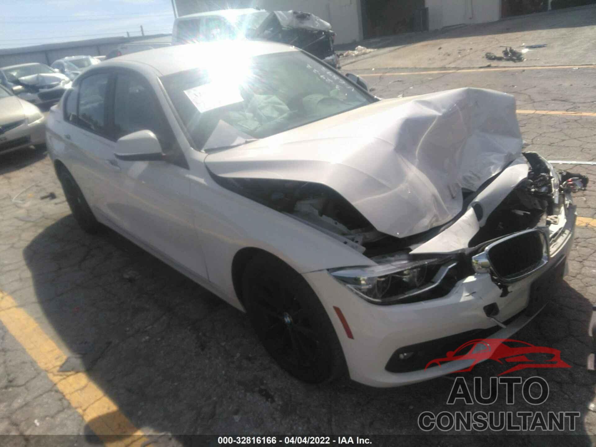 BMW 3 SERIES 2018 - WBA8E5G55JNU46892