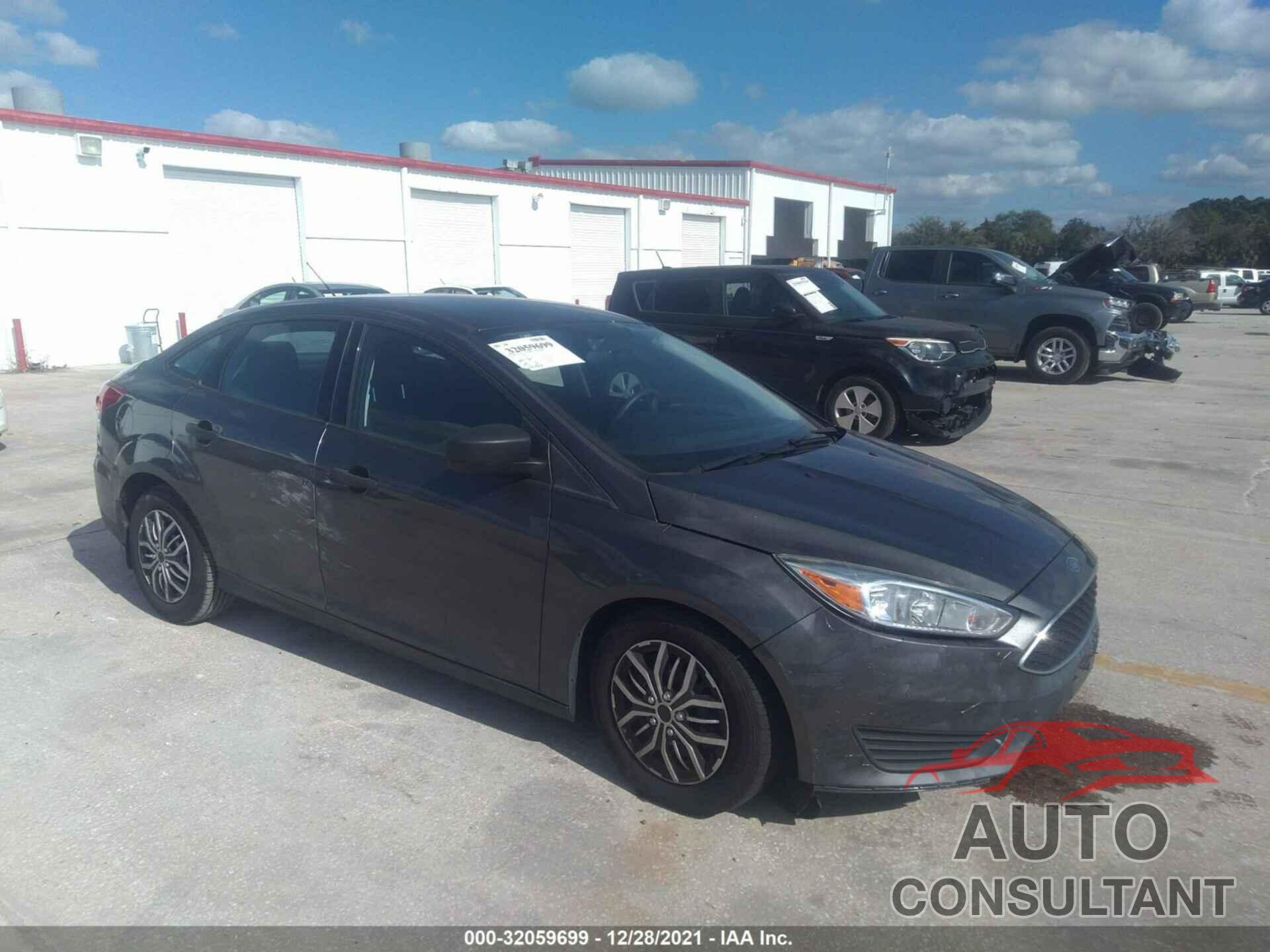 FORD FOCUS 2016 - 1FADP3E24GL274499