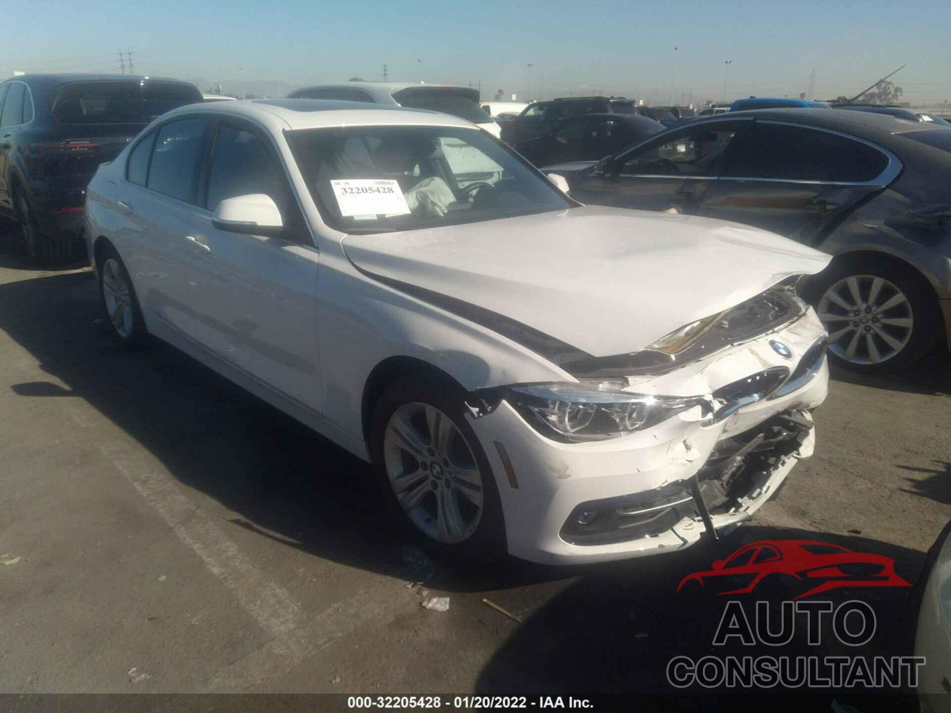 BMW 3 SERIES 2018 - WBA8B9G52JNU57512