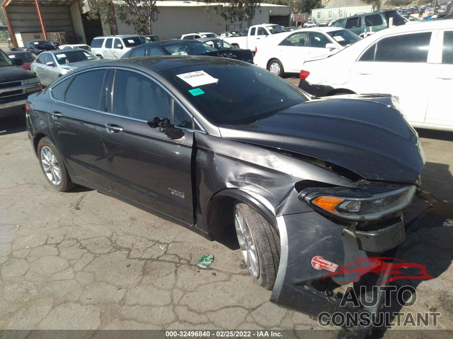 FORD FUSION ENERGI 2018 - 3FA6P0PU6JR204517