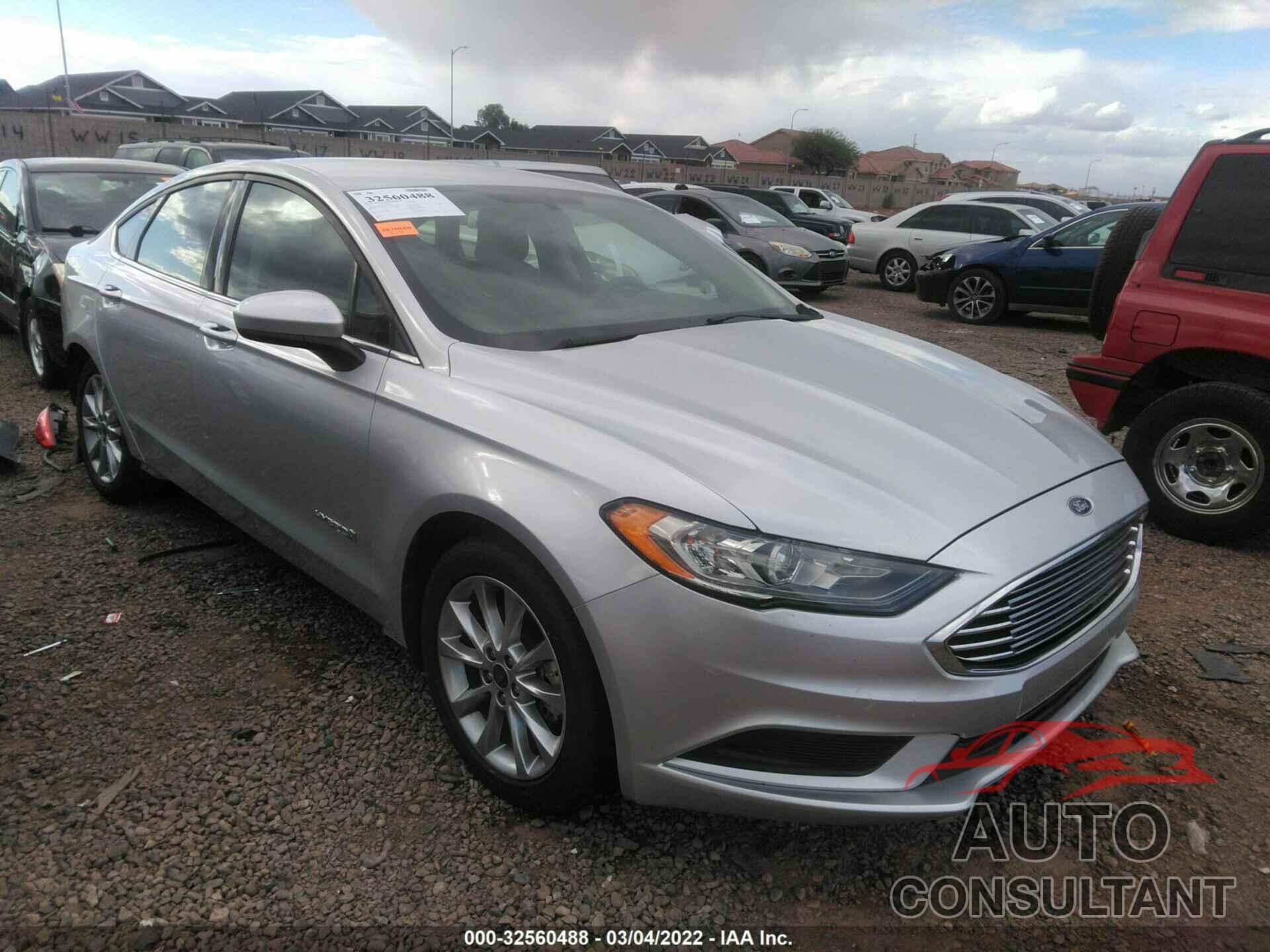 FORD FUSION 2017 - 3FA6P0LUXHR382351