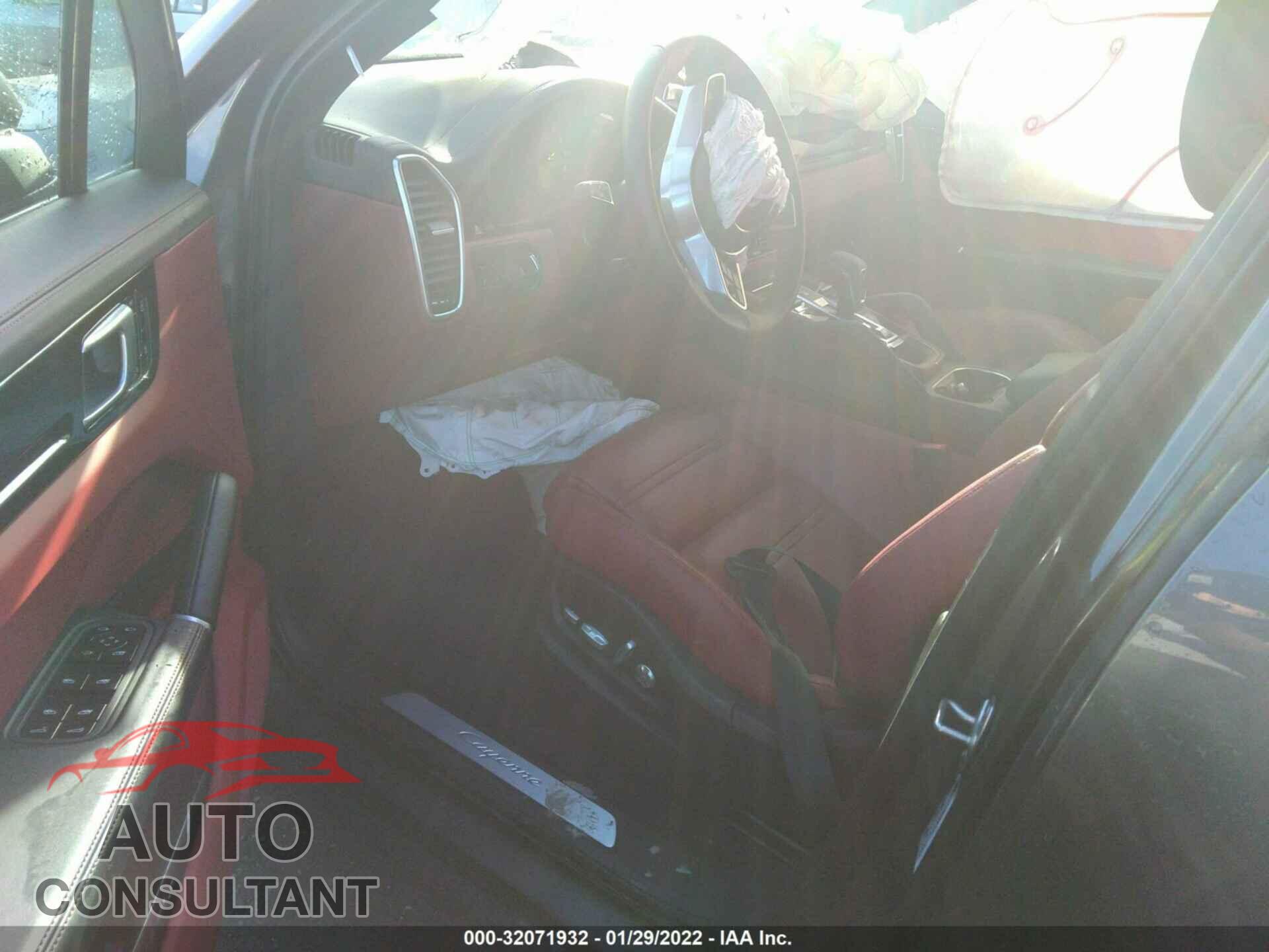 PORSCHE CAYENNE 2021 - WP1AA2AY0MDA01146