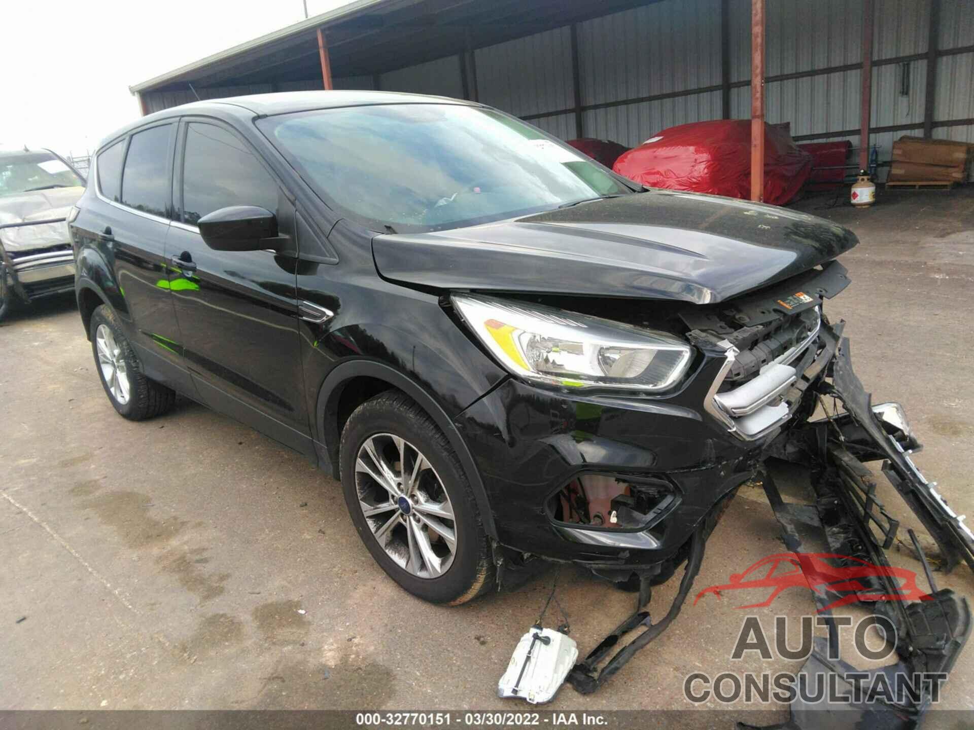 FORD ESCAPE 2017 - 1FMCU0G91HUA69687