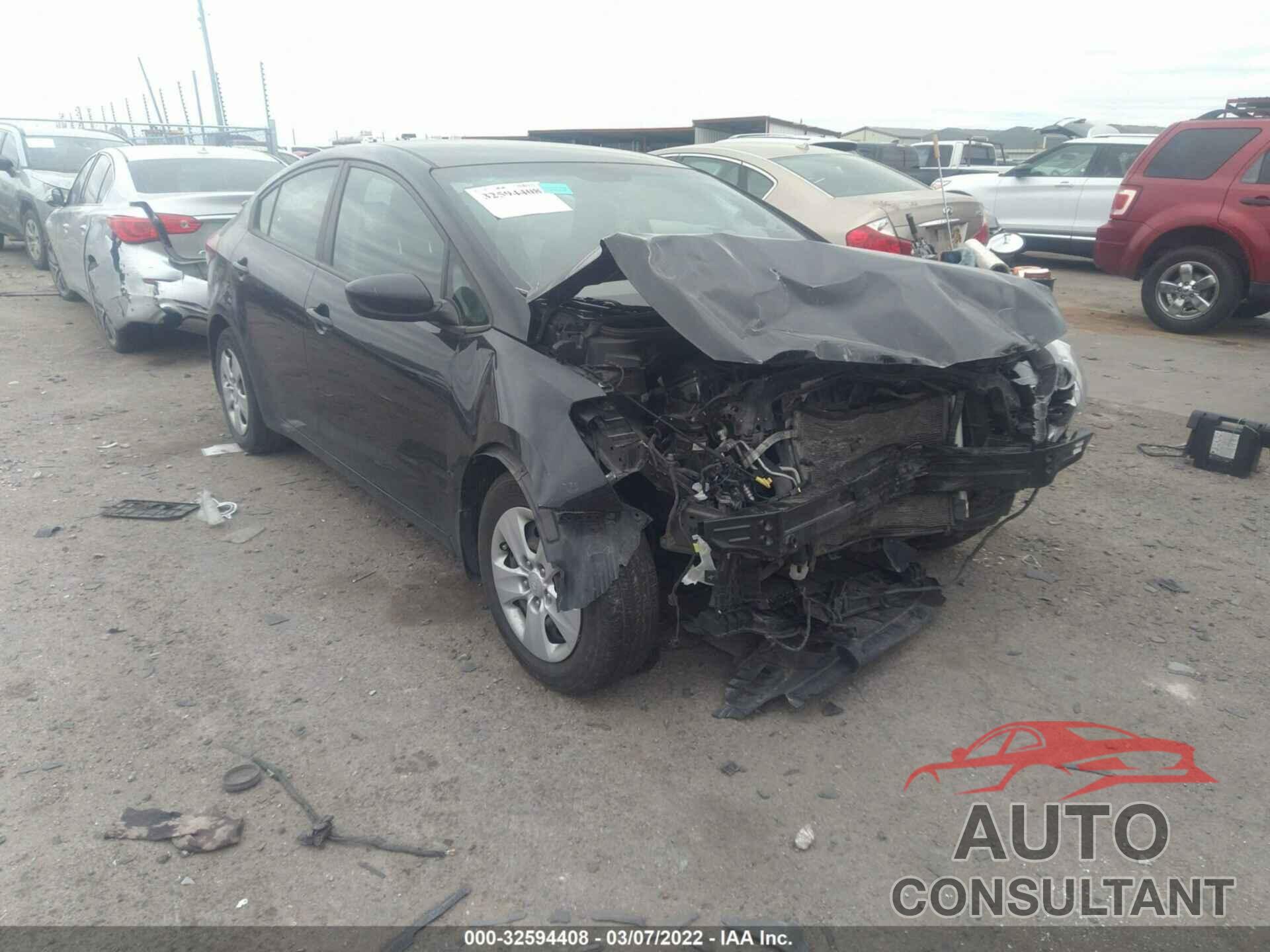 KIA FORTE 2018 - 3KPFK4A74JE240345