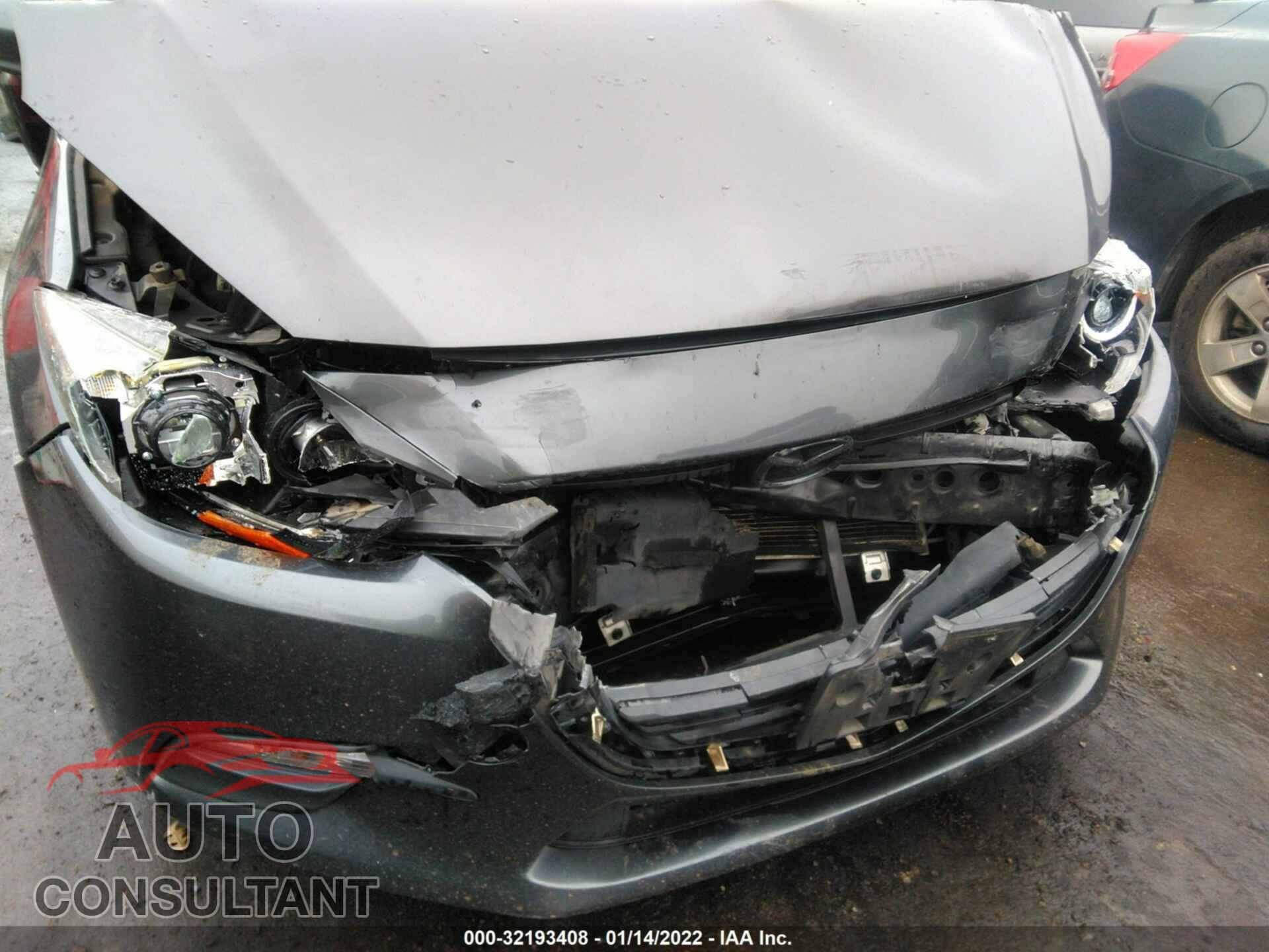 MAZDA MAZDA3 4-DOOR 2018 - 3MZBN1V36JM254603