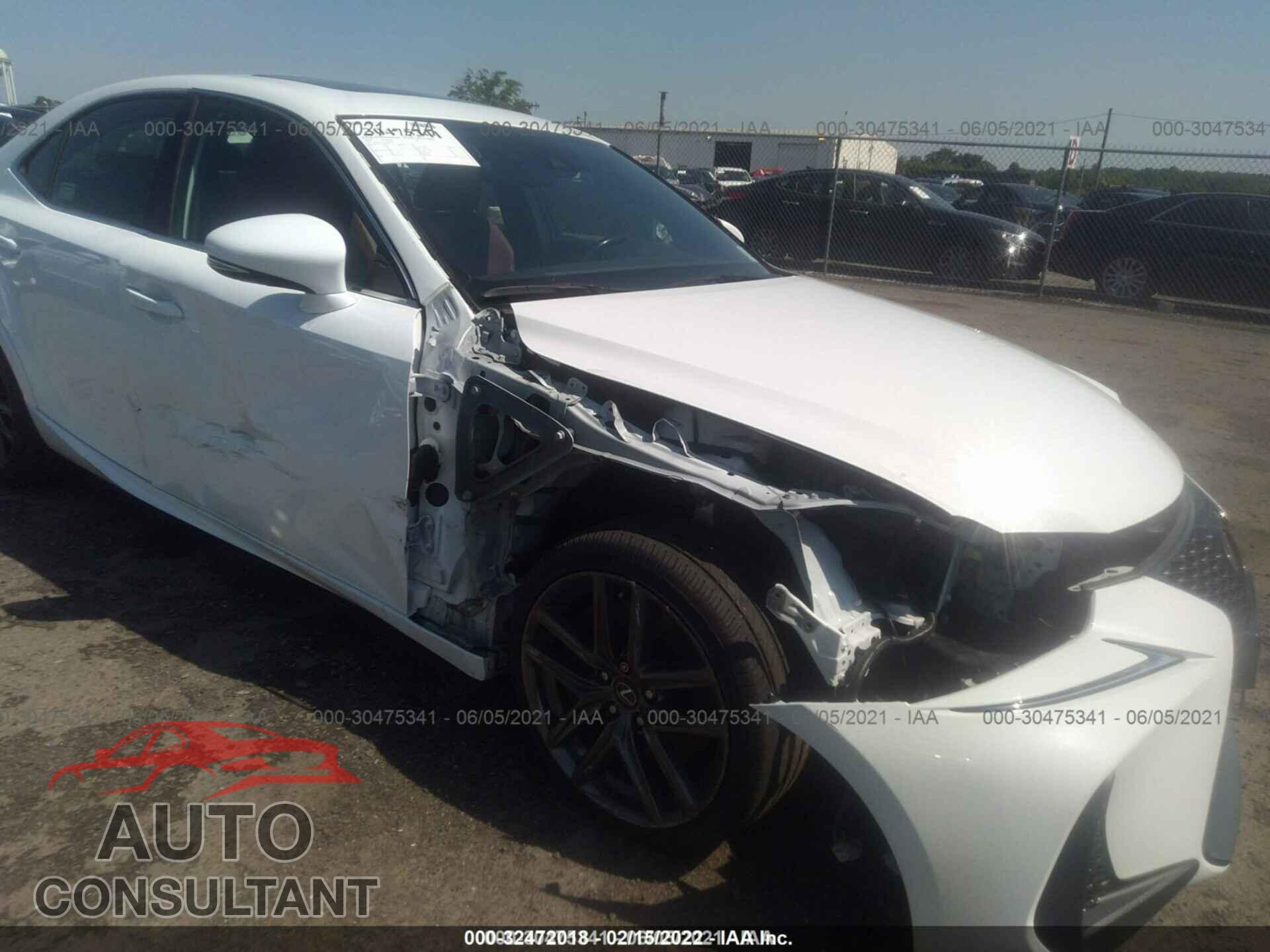 LEXUS IS 2018 - JTHC81D21J5030991