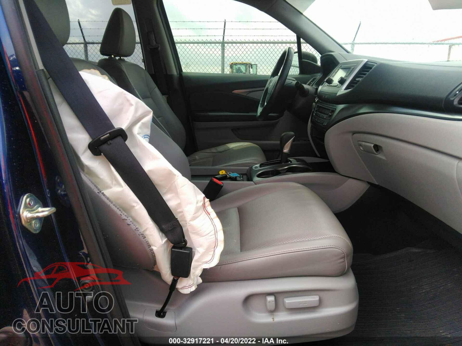 HONDA RIDGELINE 2017 - 5FPYK3F54HB013632