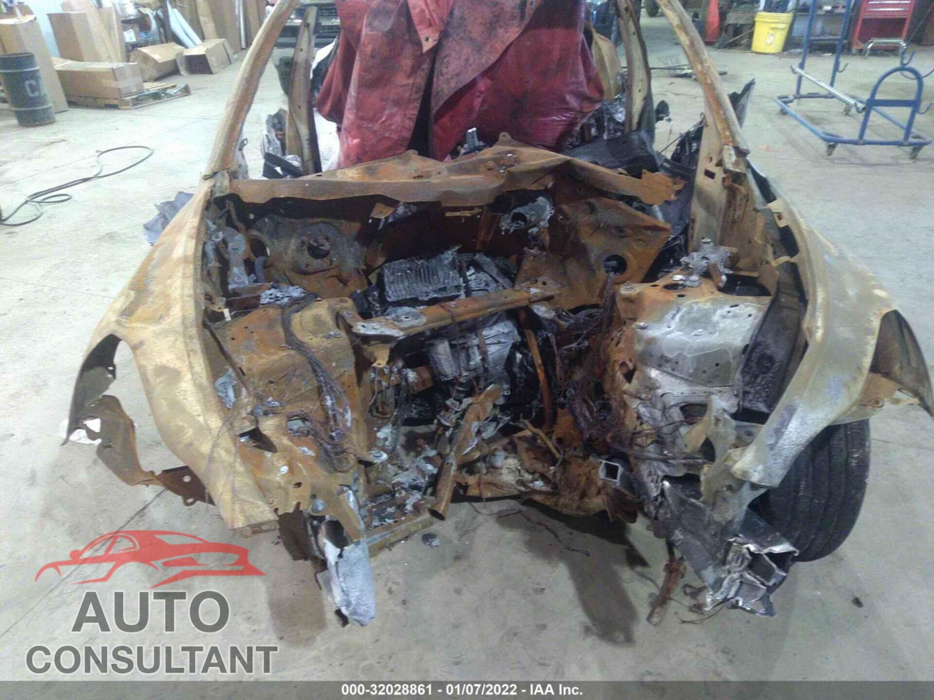 TESLA MODEL Y 2021 - 5YJYGDEE2MF089331