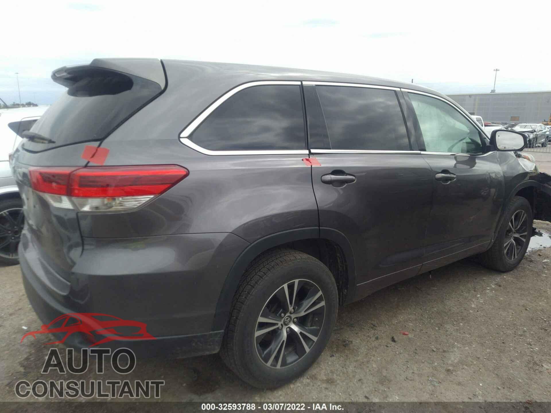 TOYOTA HIGHLANDER 2018 - 5TDZZRFH2JS239059