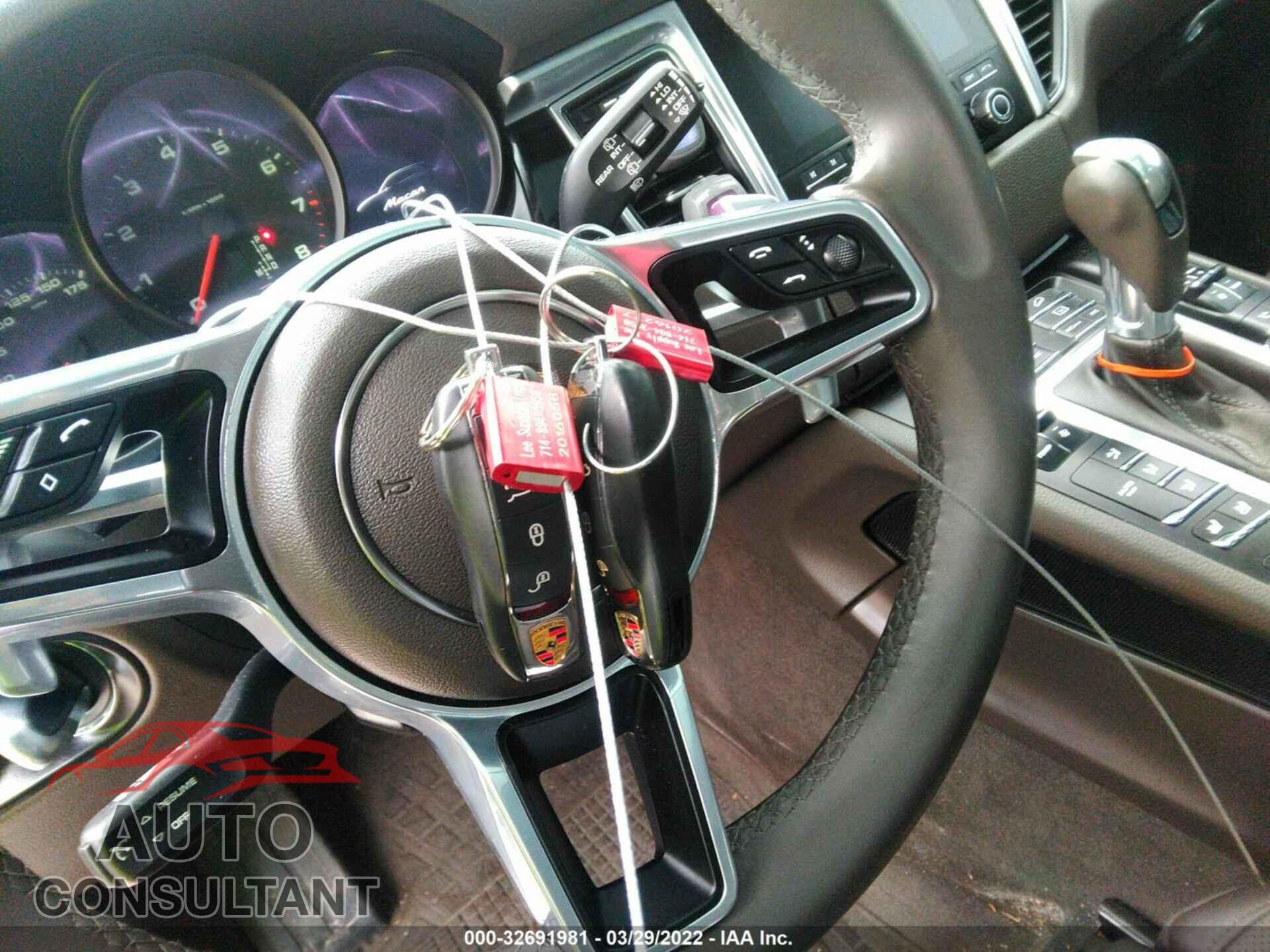PORSCHE MACAN 2018 - WP1AA2A58JLB16147