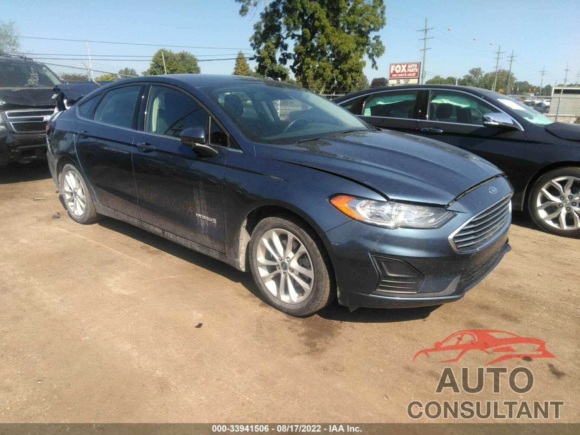 FORD FUSION HYBRID 2019 - 3FA6P0LU4KR197641