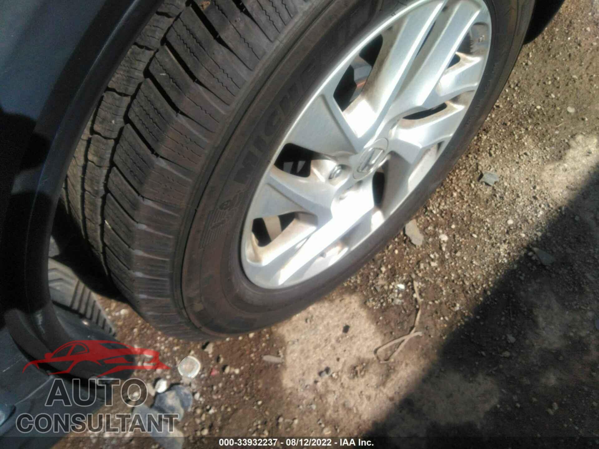 HONDA CR-V 2016 - 5J6RM4H76GL005582
