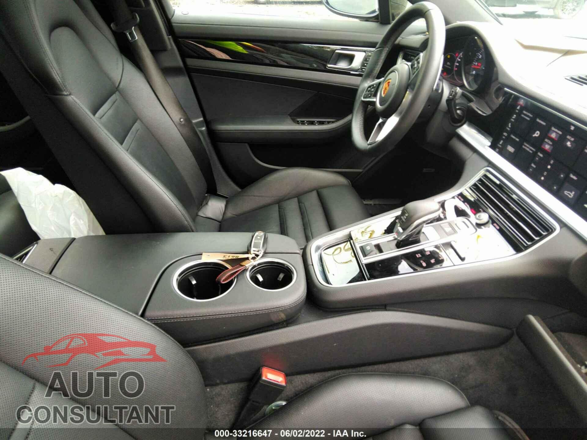 PORSCHE PANAMERA 2018 - WP0AA2A72JL100819