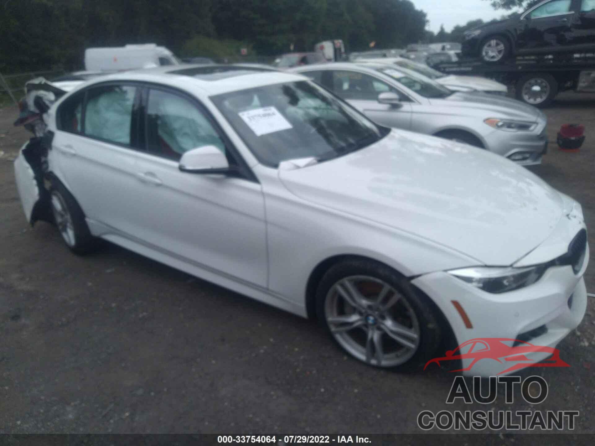 BMW 3 SERIES 2018 - WBA8B7C54JA586384