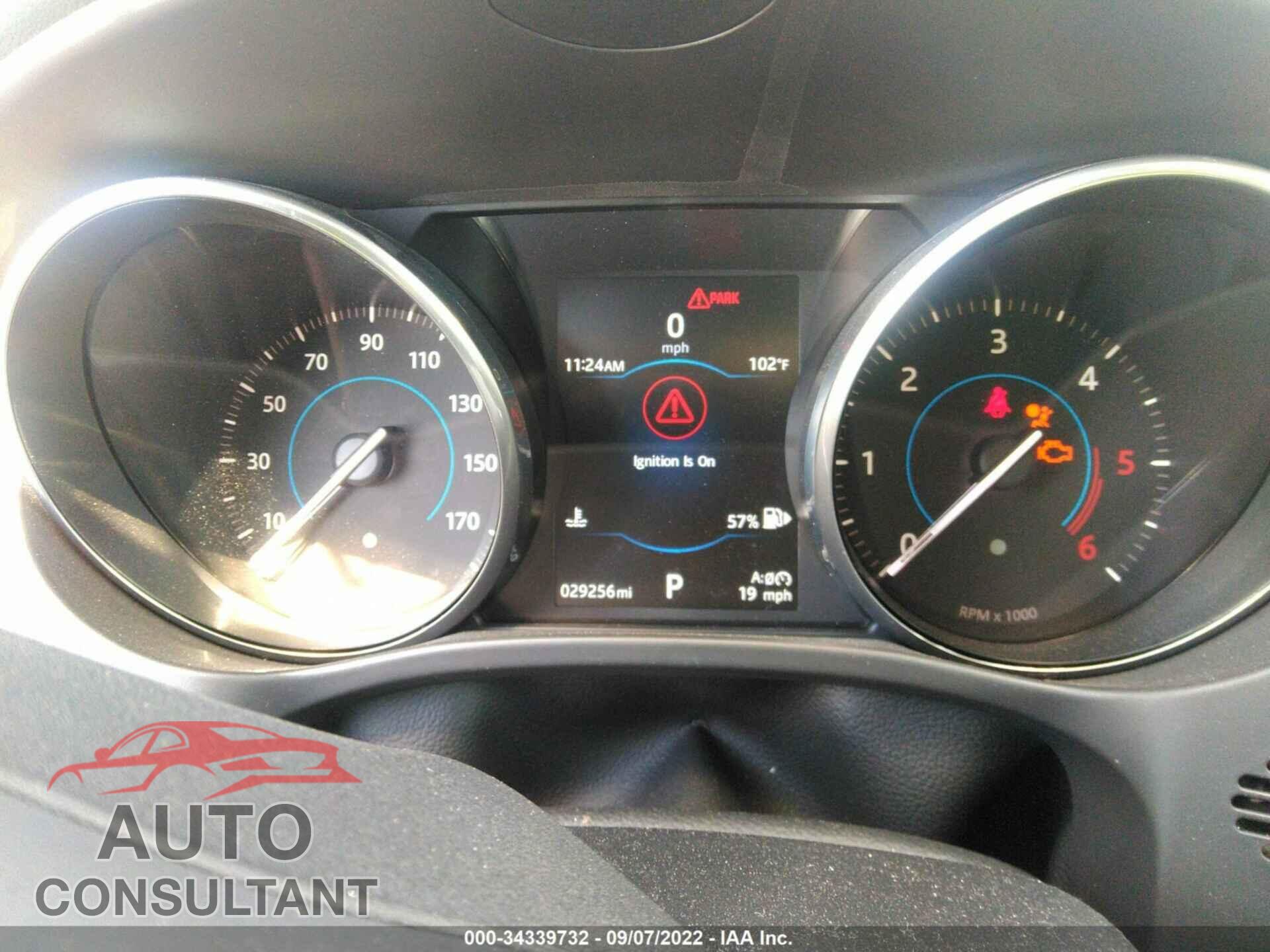 JAGUAR F-PACE 2017 - SADCJ2BN3HA088230