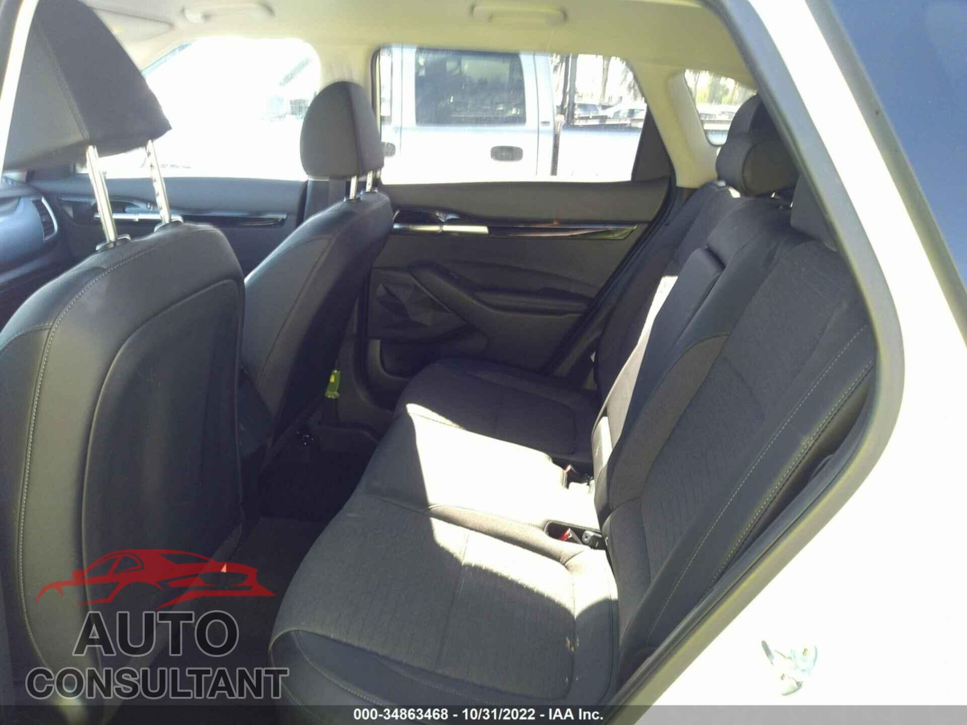 KIA SELTOS 2021 - KNDEU2AA2M7174341