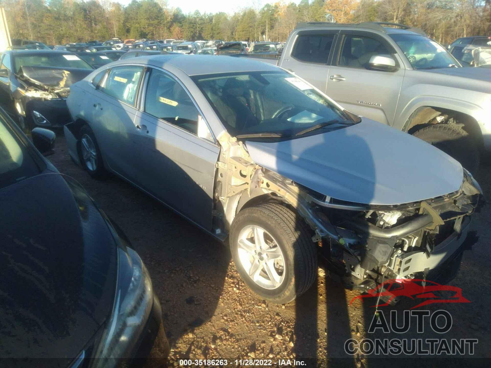 CHEVROLET MALIBU 2020 - 1G1ZB5ST4LF117709