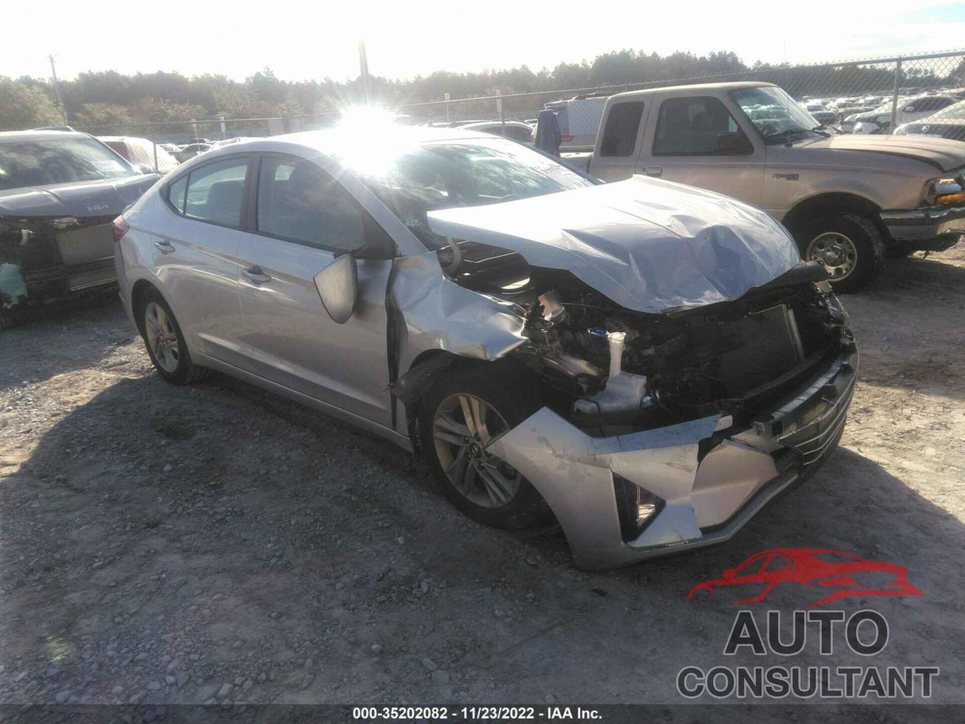 HYUNDAI ELANTRA 2019 - 5NPD84LFXKH425362