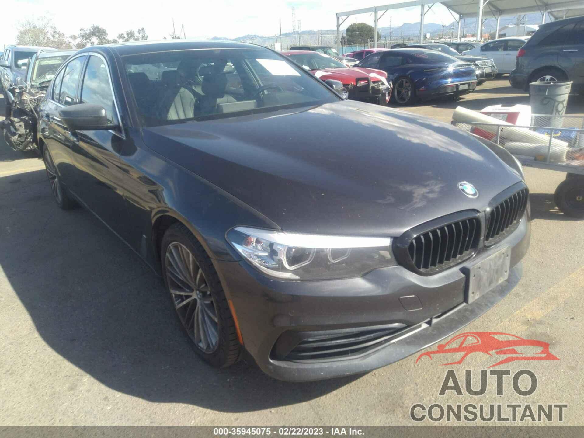 BMW 5 SERIES 2017 - WBAJA5C30HG896921