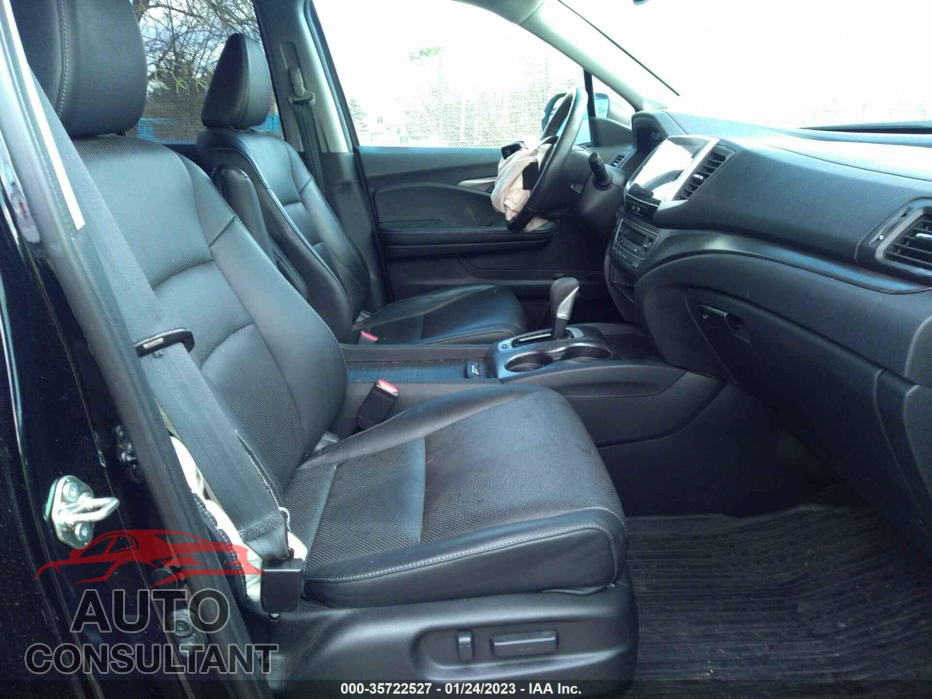 HONDA RIDGELINE 2018 - 5FPYK3F66JB008740